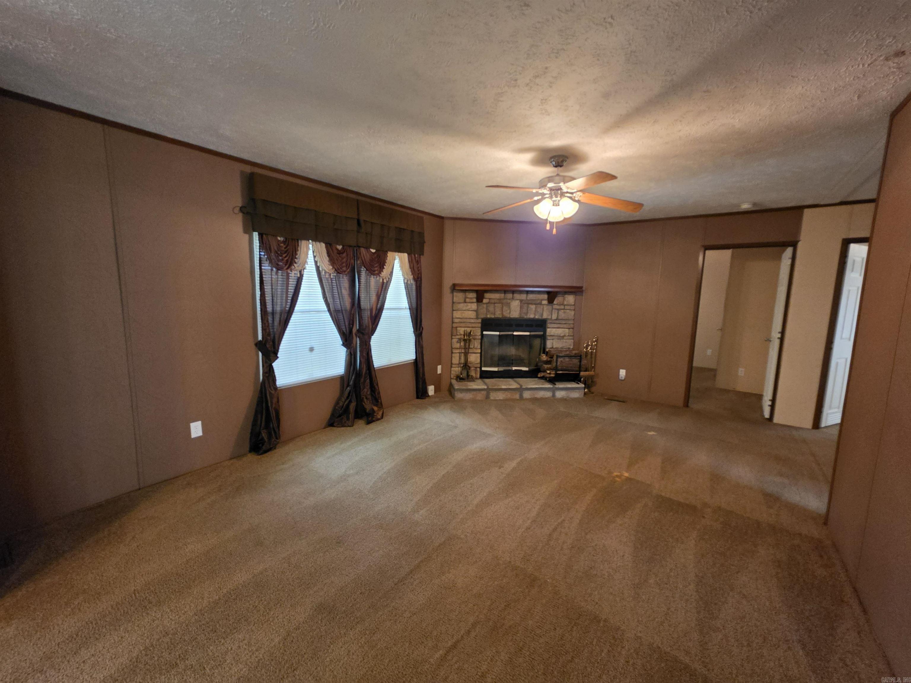 5268 Prince St Property Photo 12