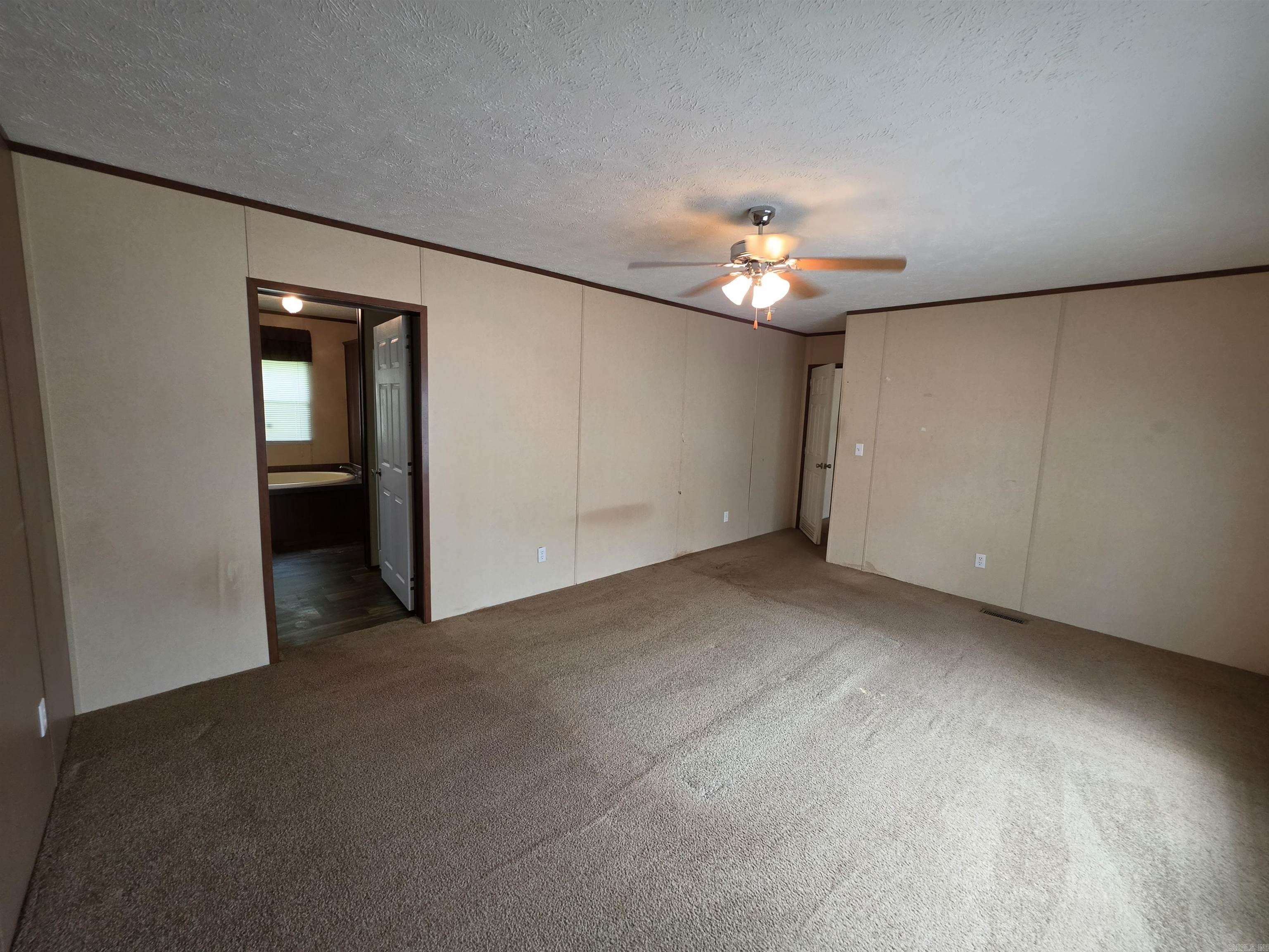 5268 Prince St Property Photo 15