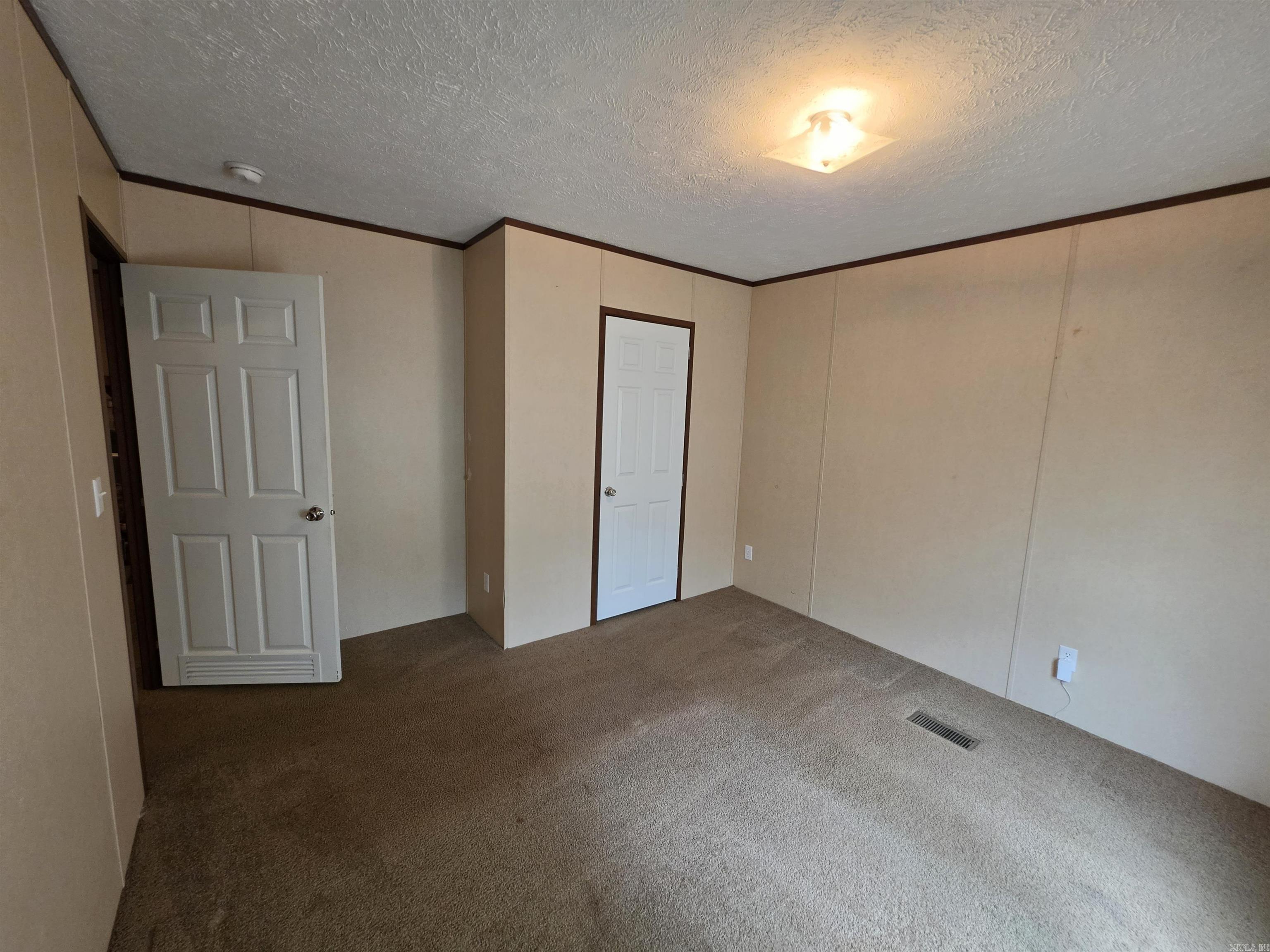 5268 Prince St Property Photo 19