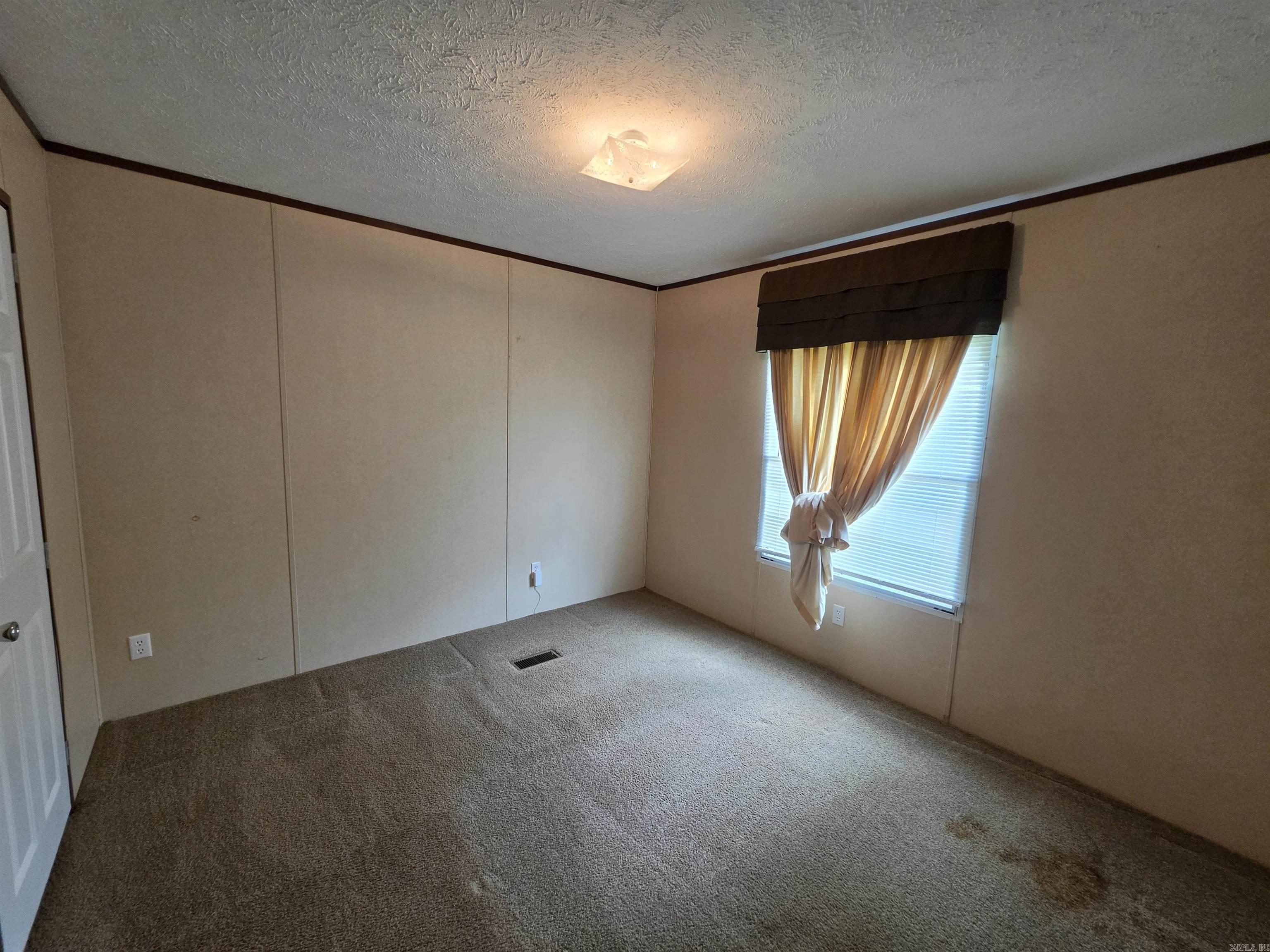 5268 Prince St Property Photo 20