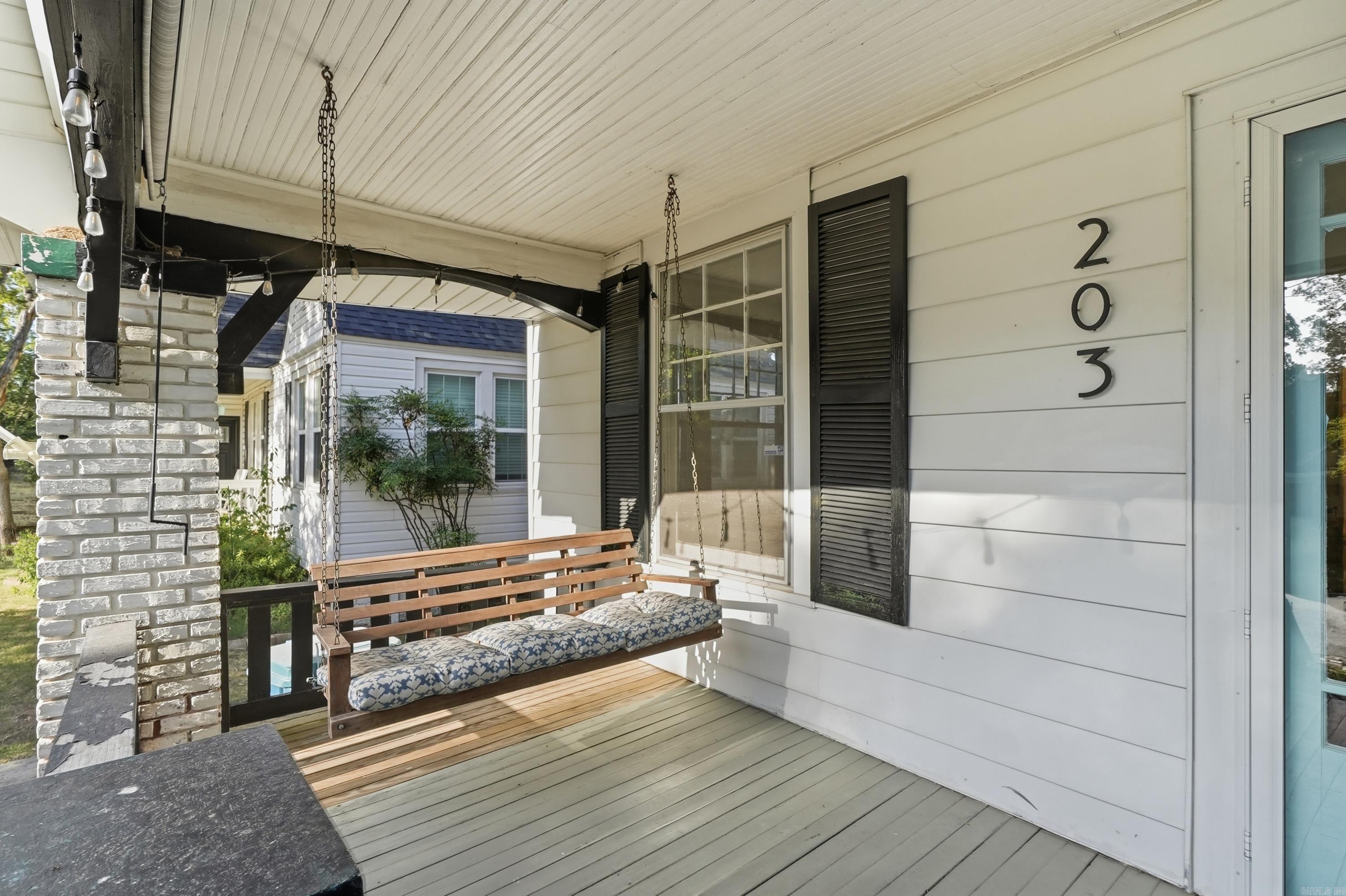 203 N Monroe Street Property Photo 7