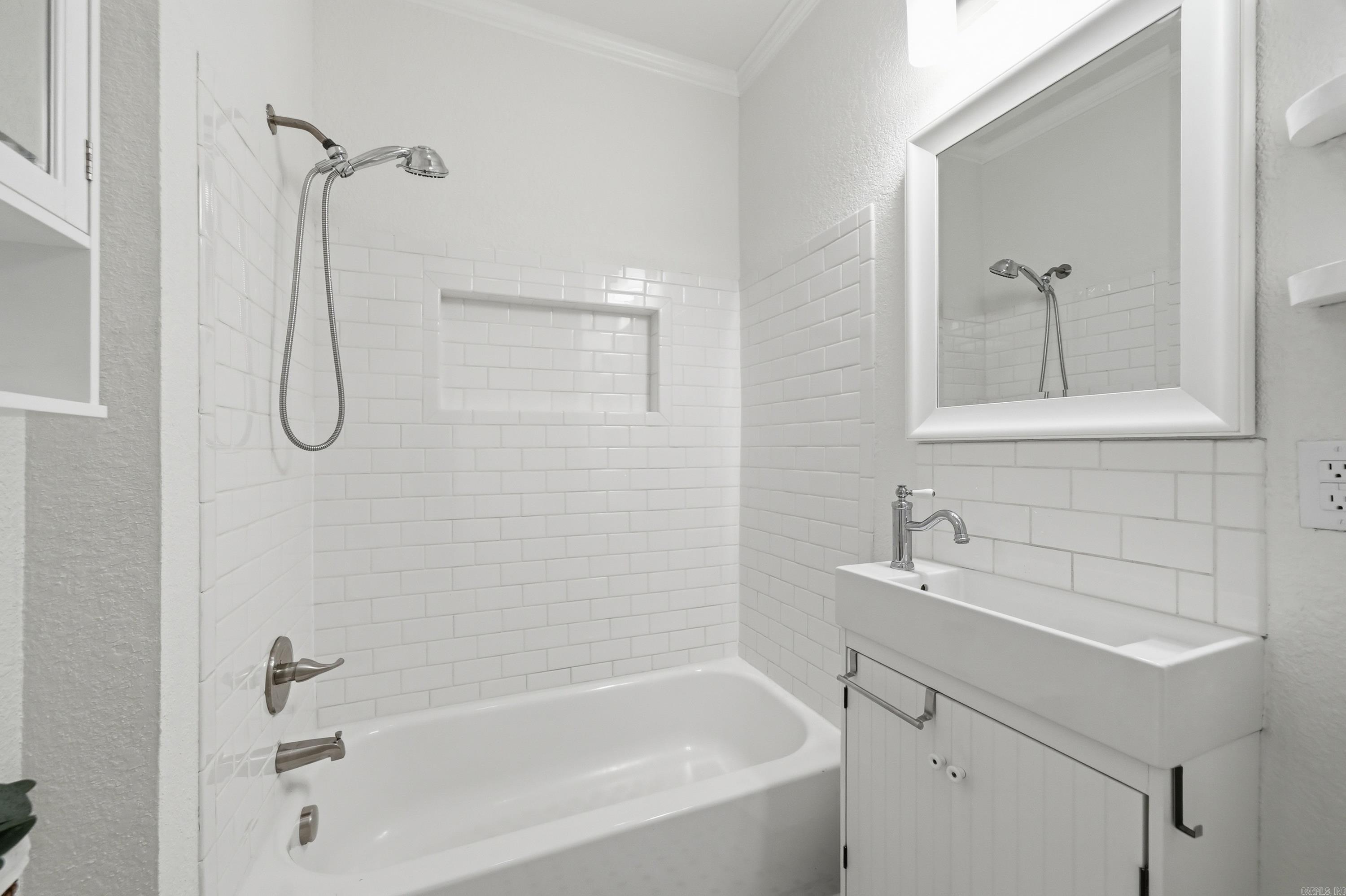 203 N Monroe Street Property Photo 37