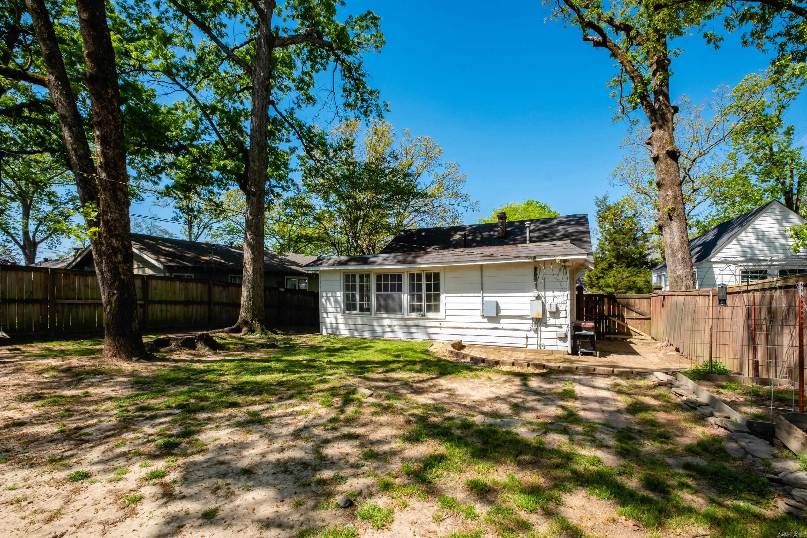 203 N Monroe Street Property Photo 41