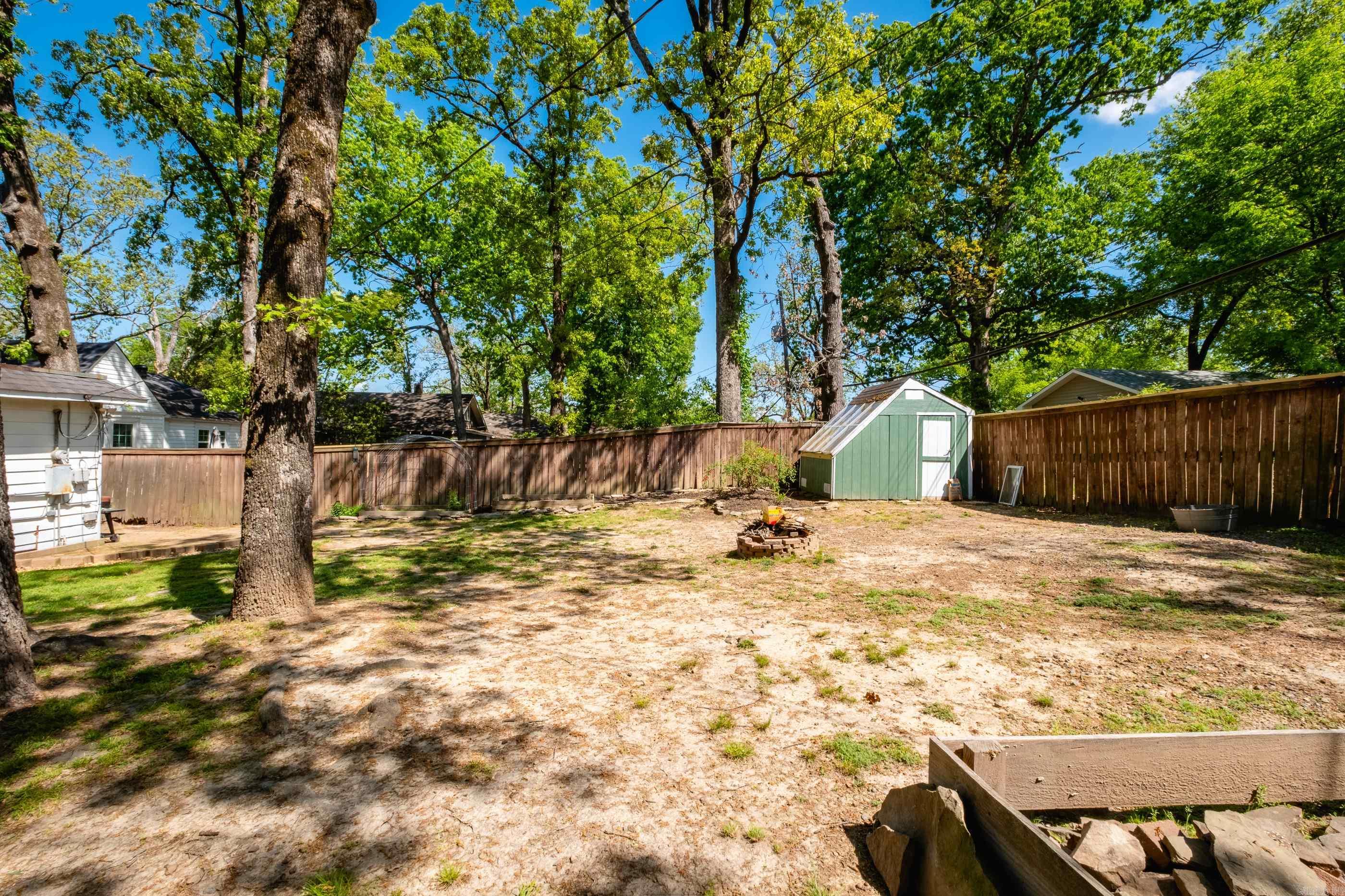 203 N Monroe Street Property Photo 46