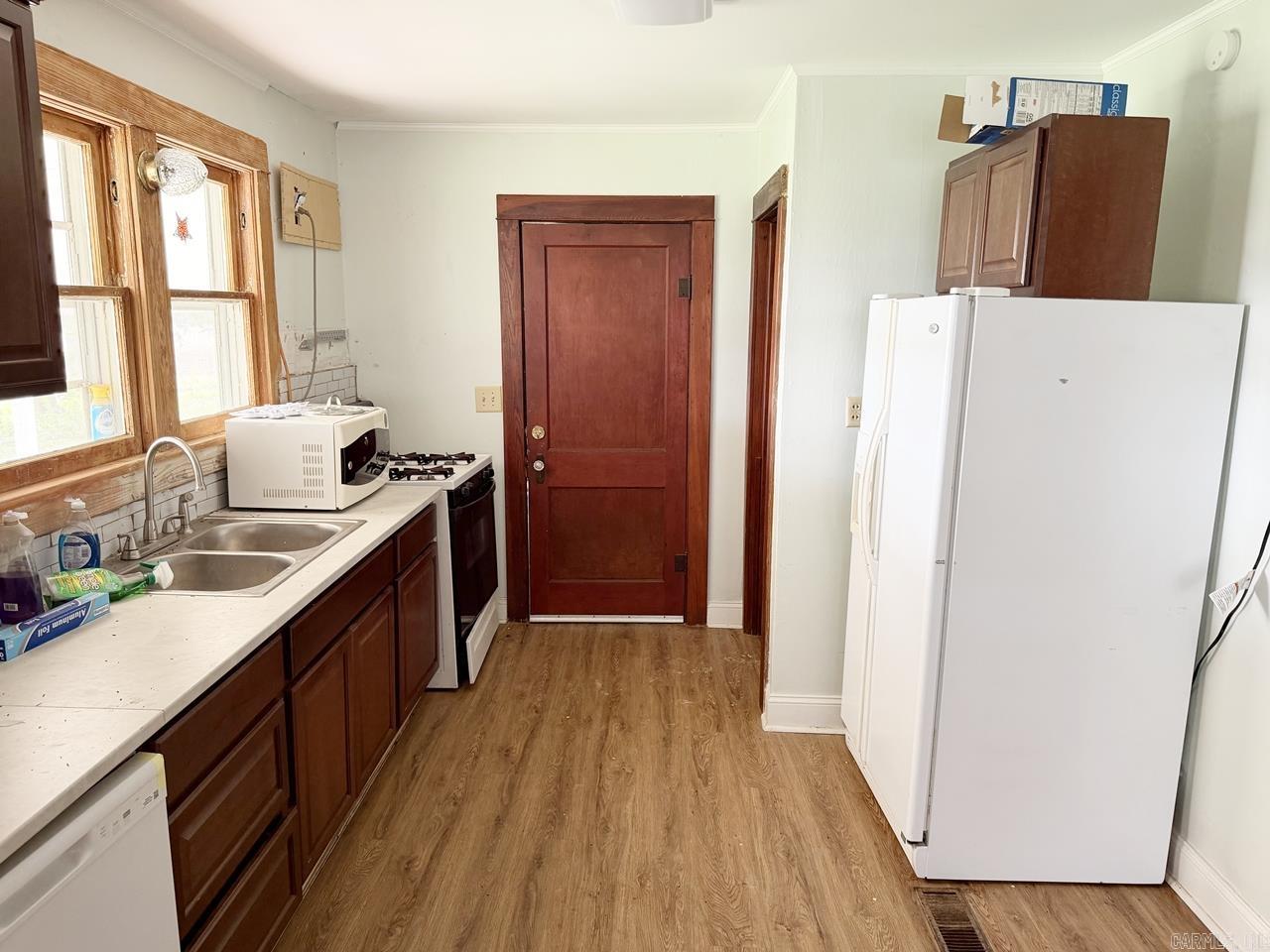 4714 Highway 14 Property Photo 2