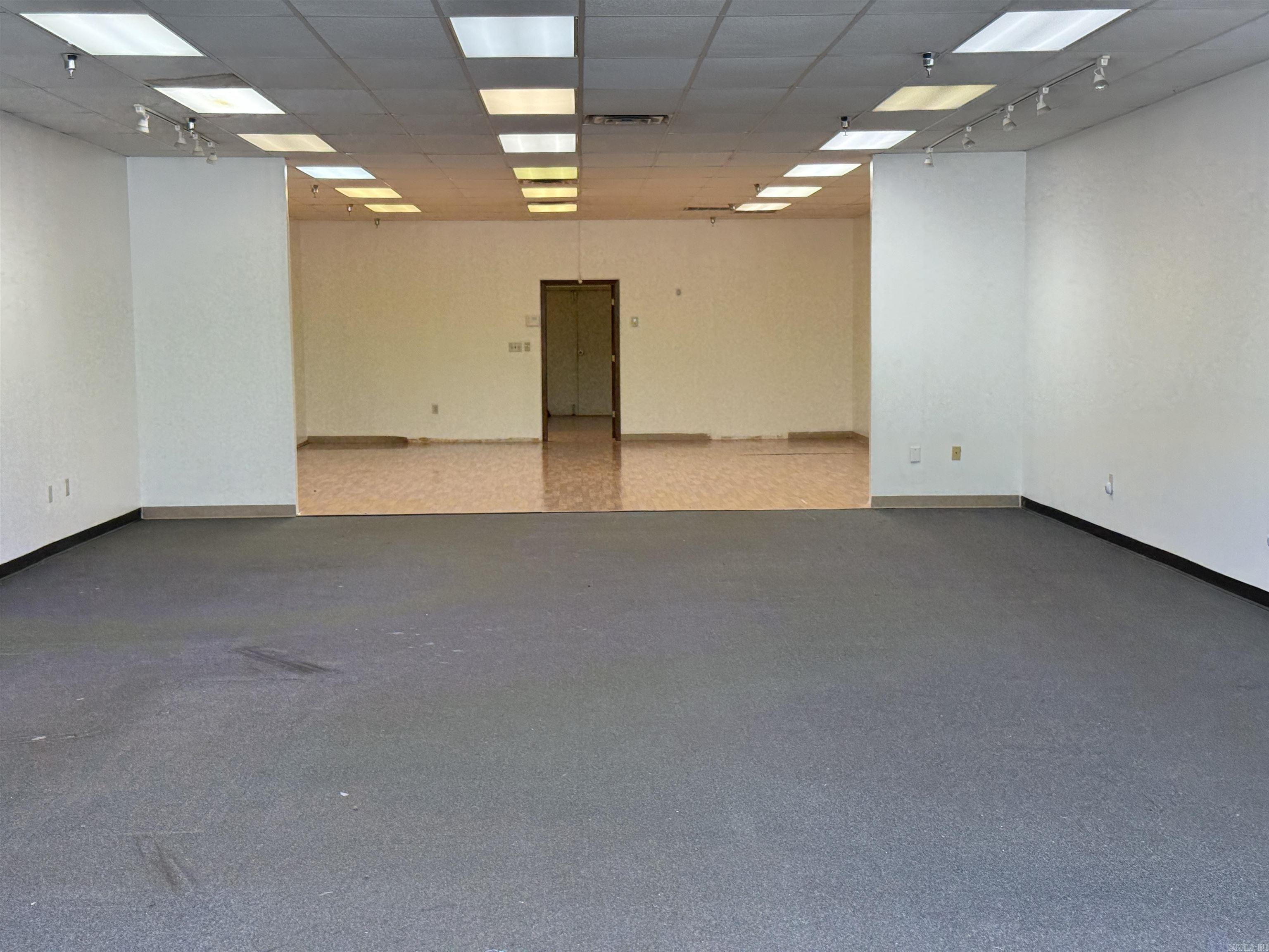 2301 W Beebe Capps Expressway Property Photo 5