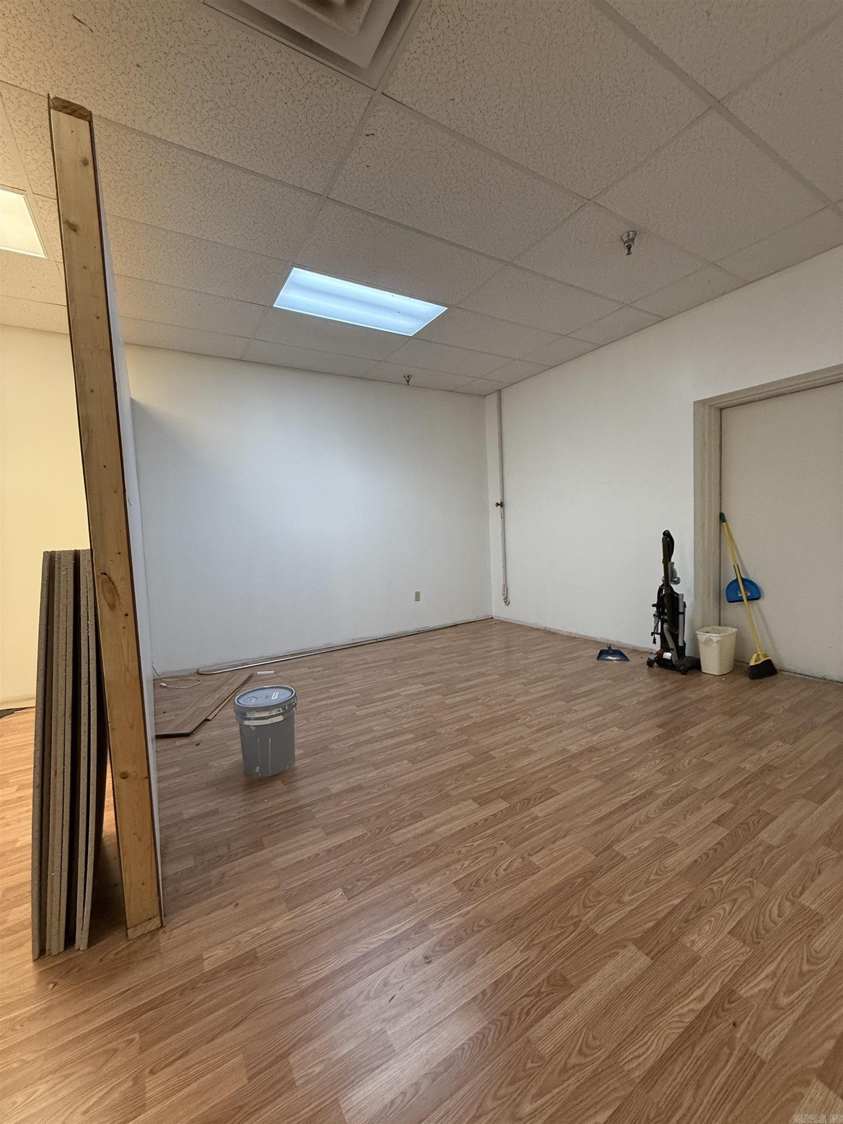 2301 W Beebe Capps Expressway Property Photo 10