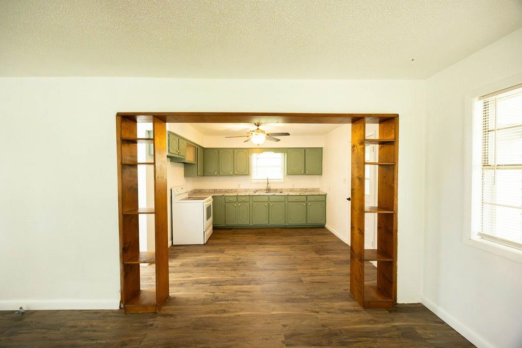 409 S 2nd Street Property Photo 7