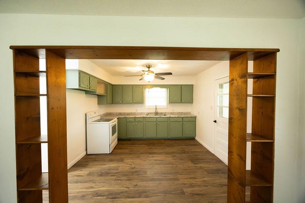 409 S 2nd Street Property Photo 8
