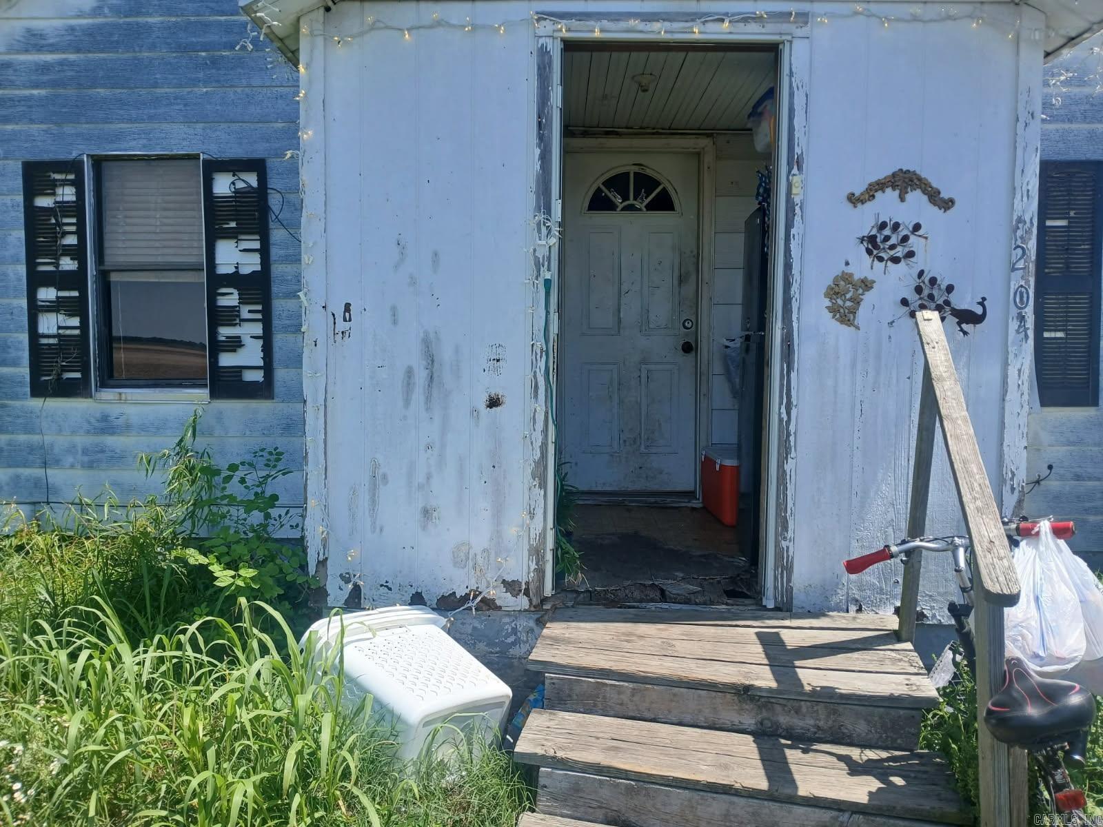 204 N Wilson Property Photo 2
