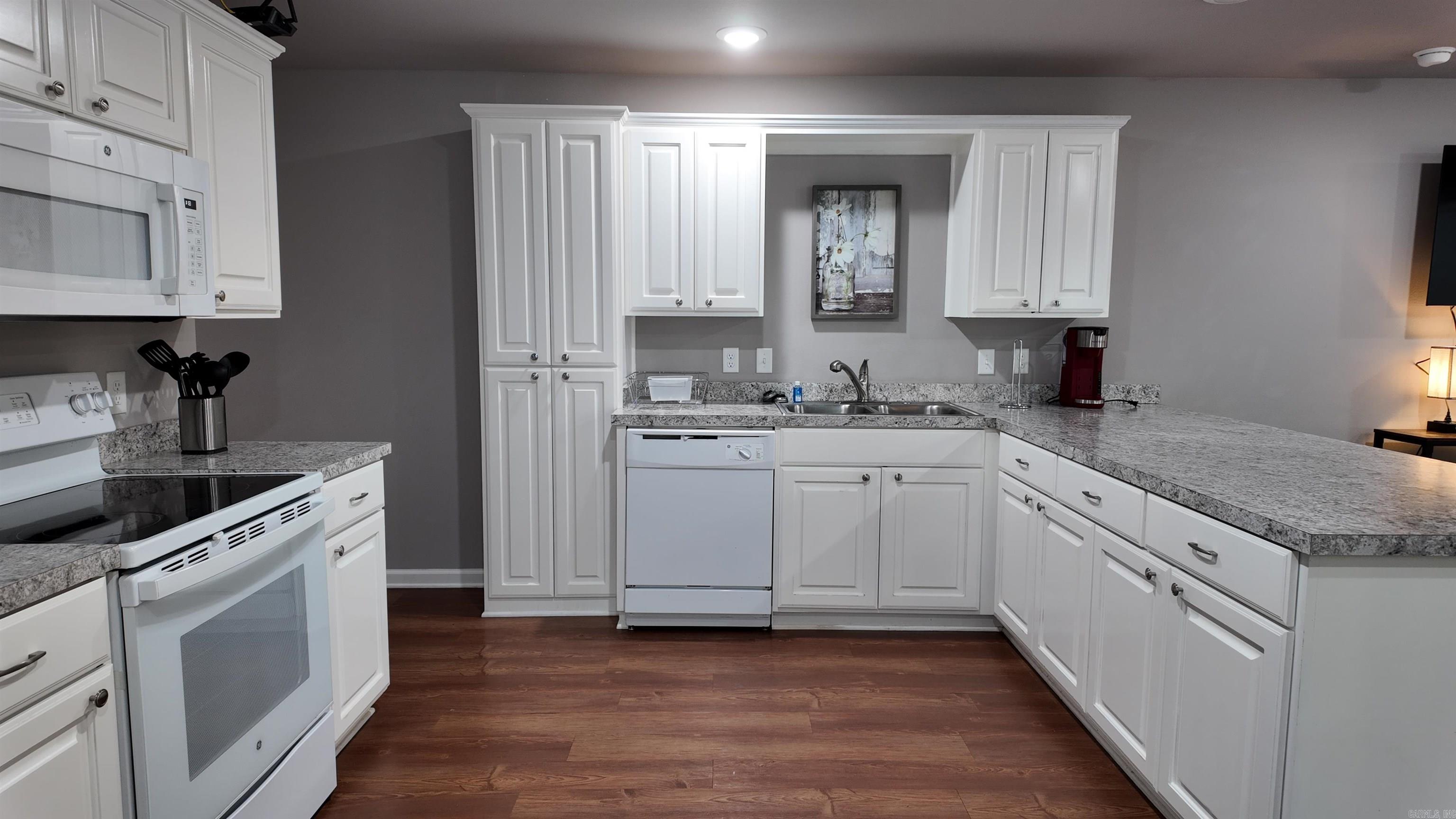109a Alcorn St A Property Photo 13