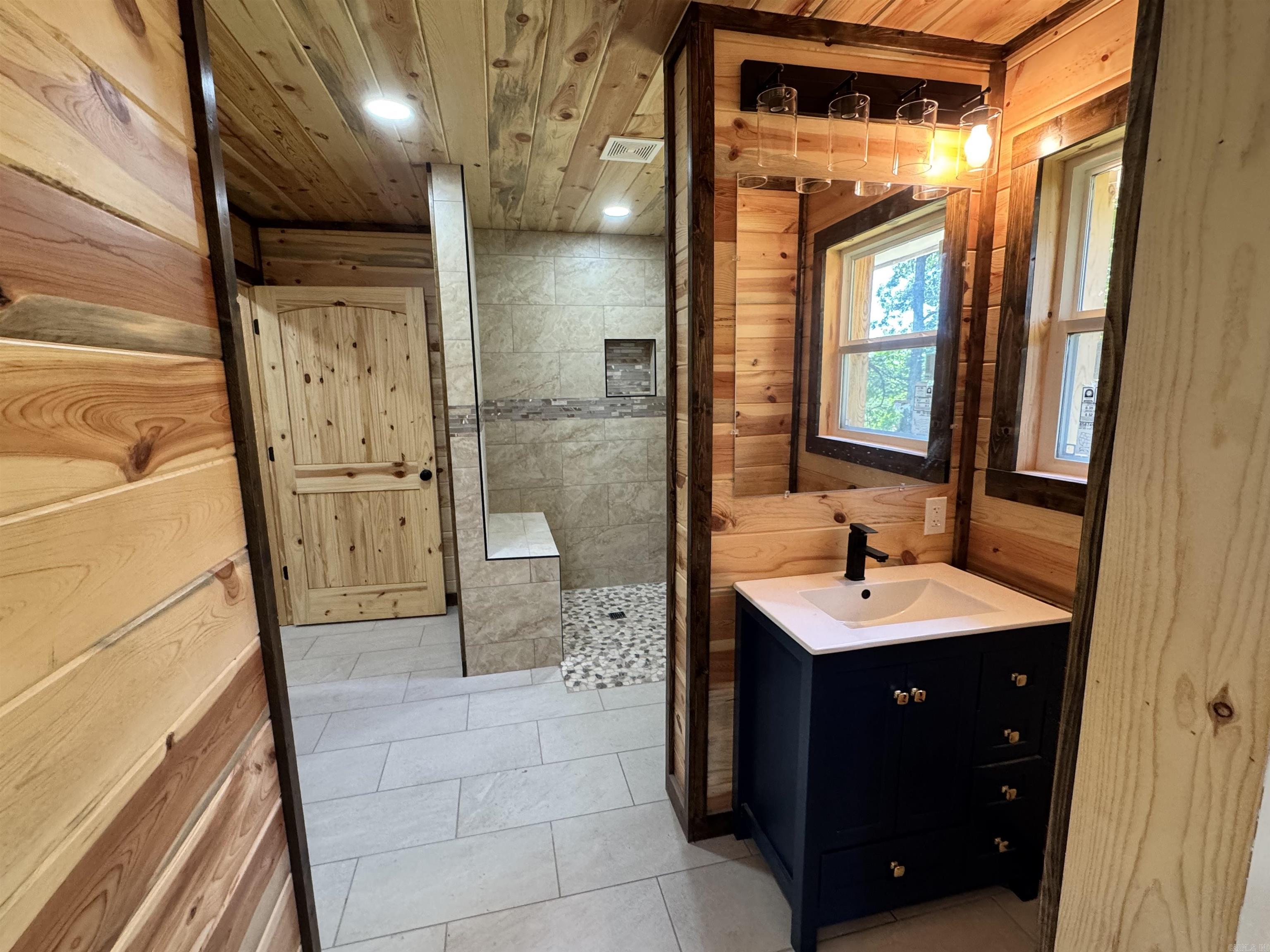 151 Payne Street Property Photo 18