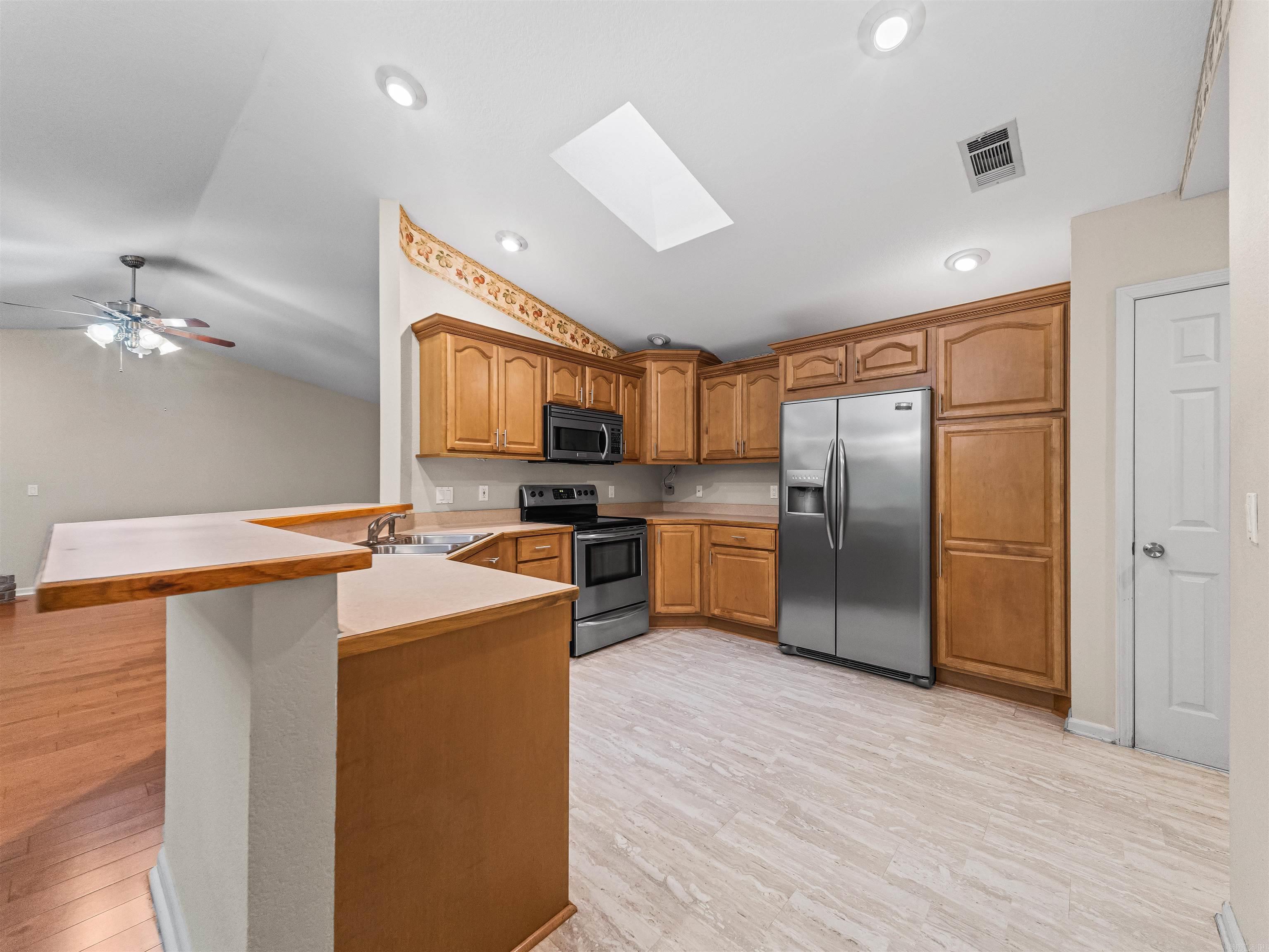27 Burgos Way Property Photo 8