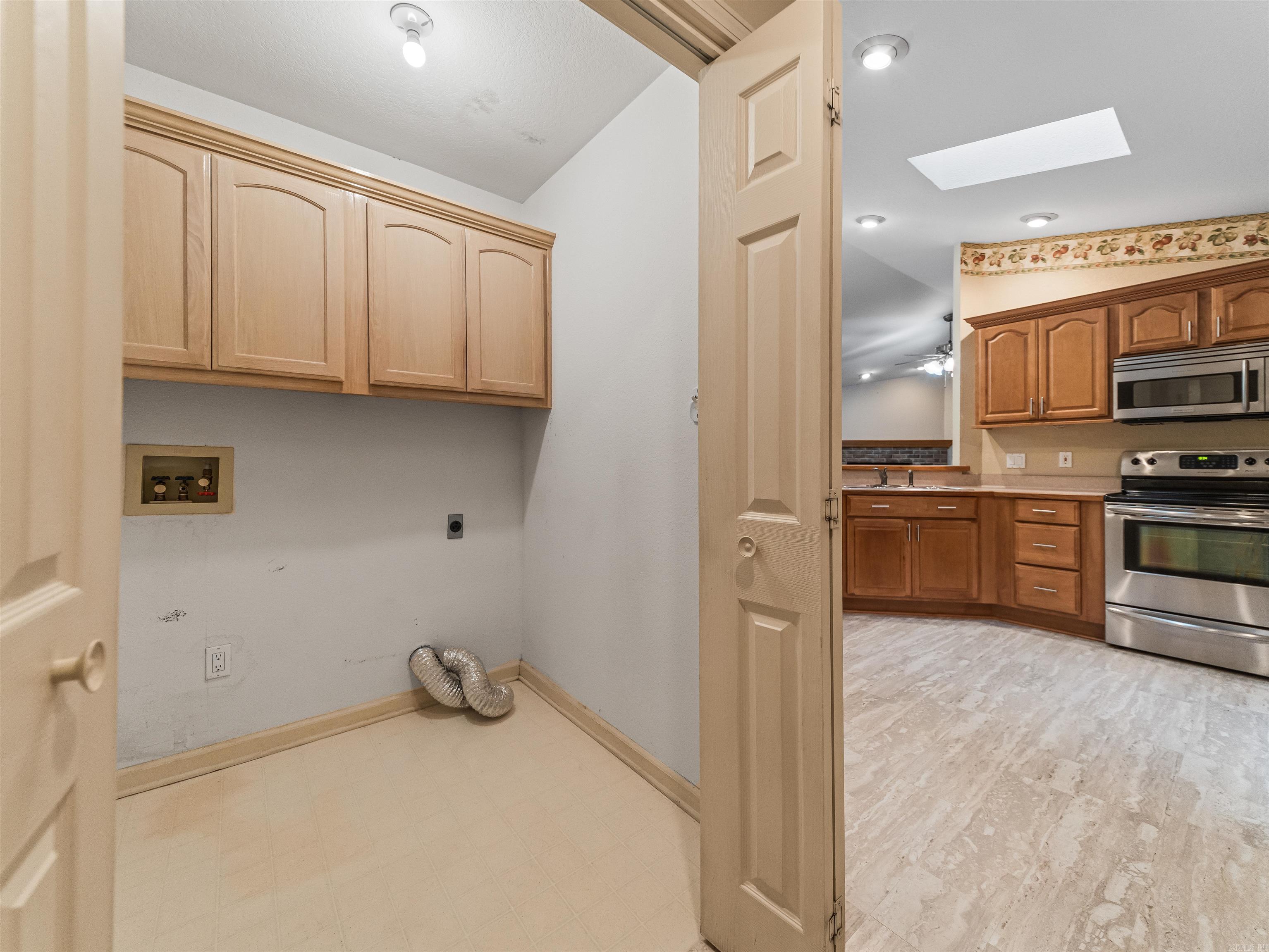 27 Burgos Way Property Photo 14