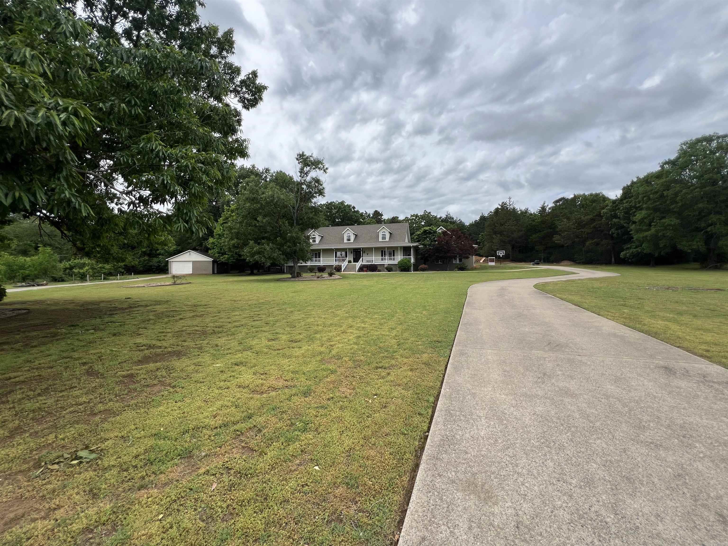 1155 Lisa Lane Property Photo 2