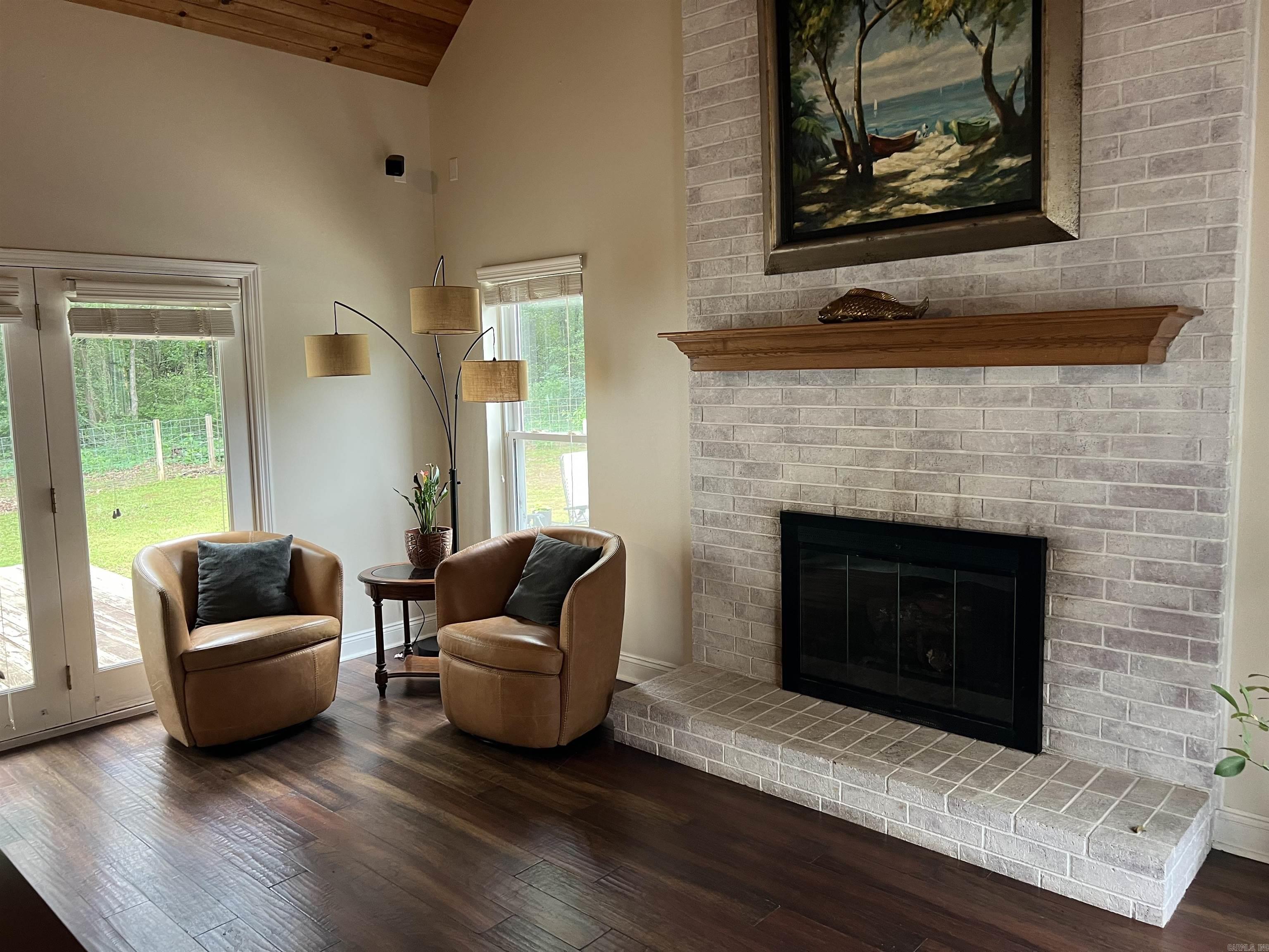 1155 Lisa Lane Property Photo 9