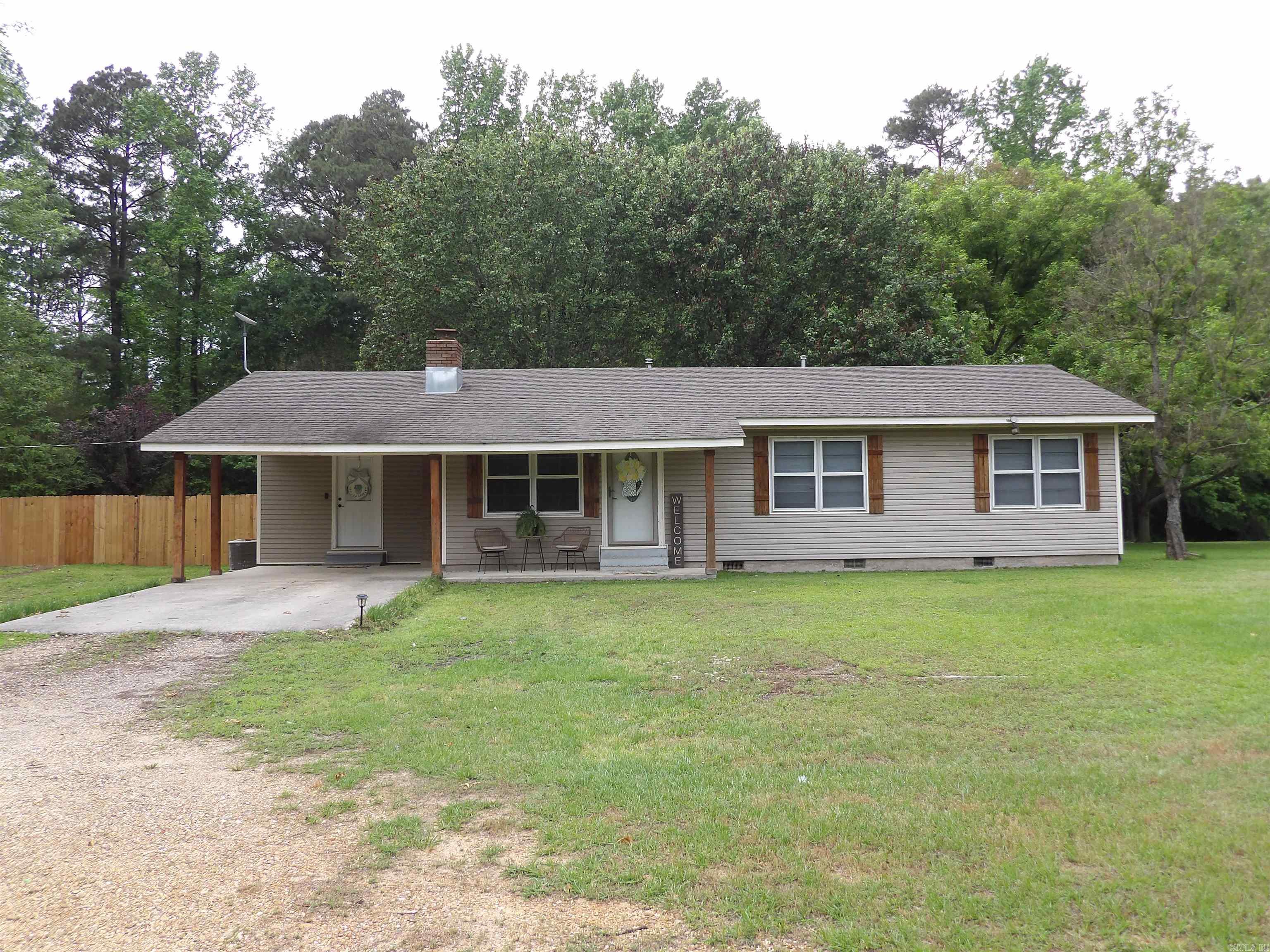 811 Rock Springs Road Property Photo 1