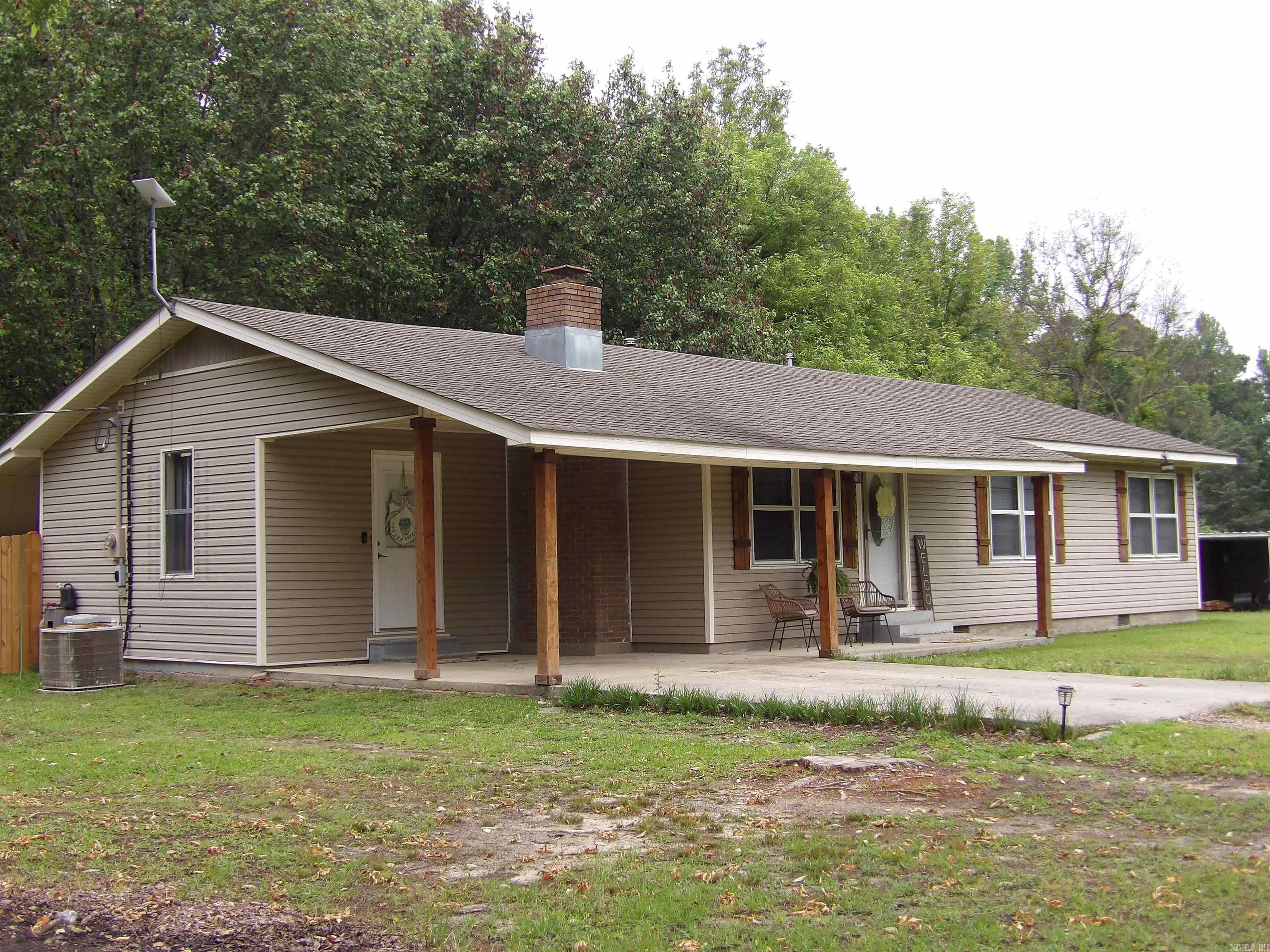 811 Rock Springs Road Property Photo 3