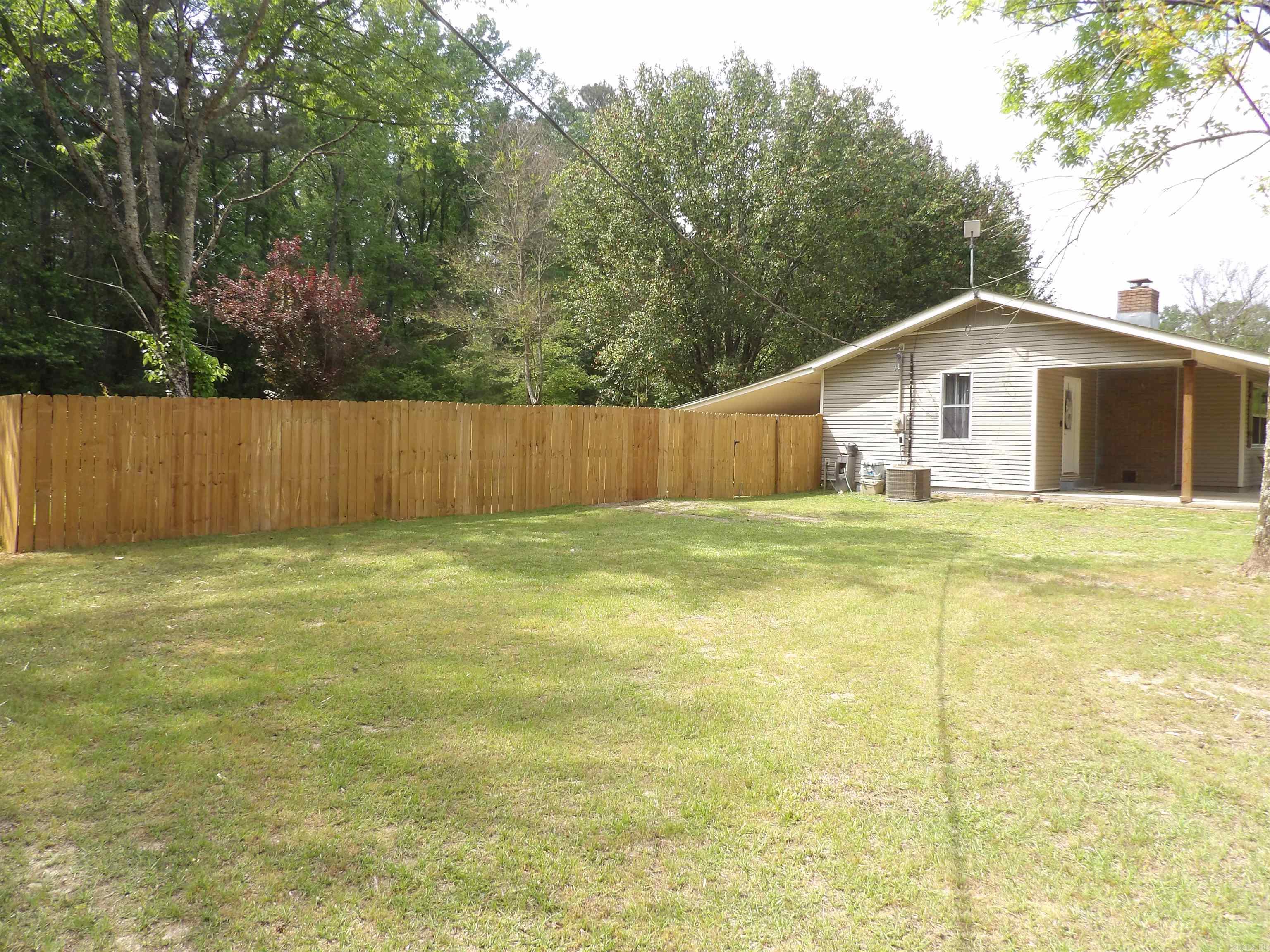 811 Rock Springs Road Property Photo 4