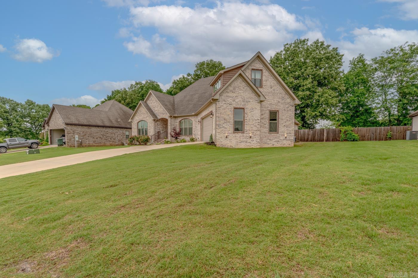 105 Gulley Dr Property Photo 4