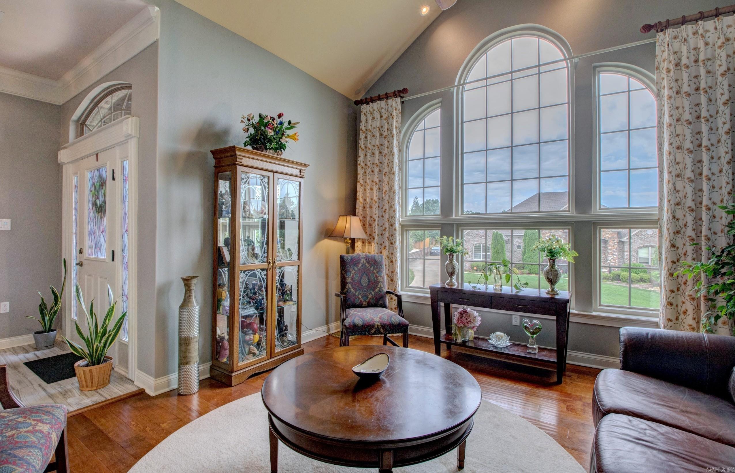 3200 Falling Waters Road Property Photo 10