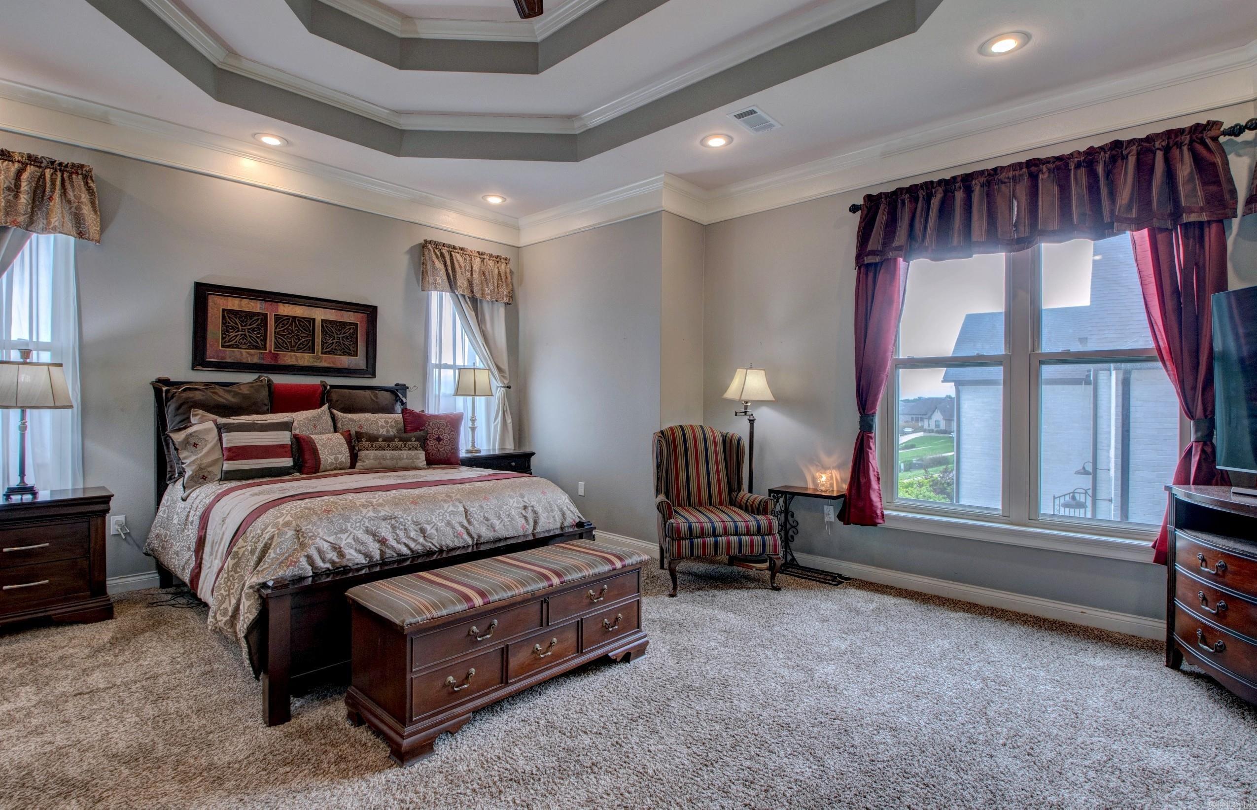 3200 Falling Waters Road Property Photo 12