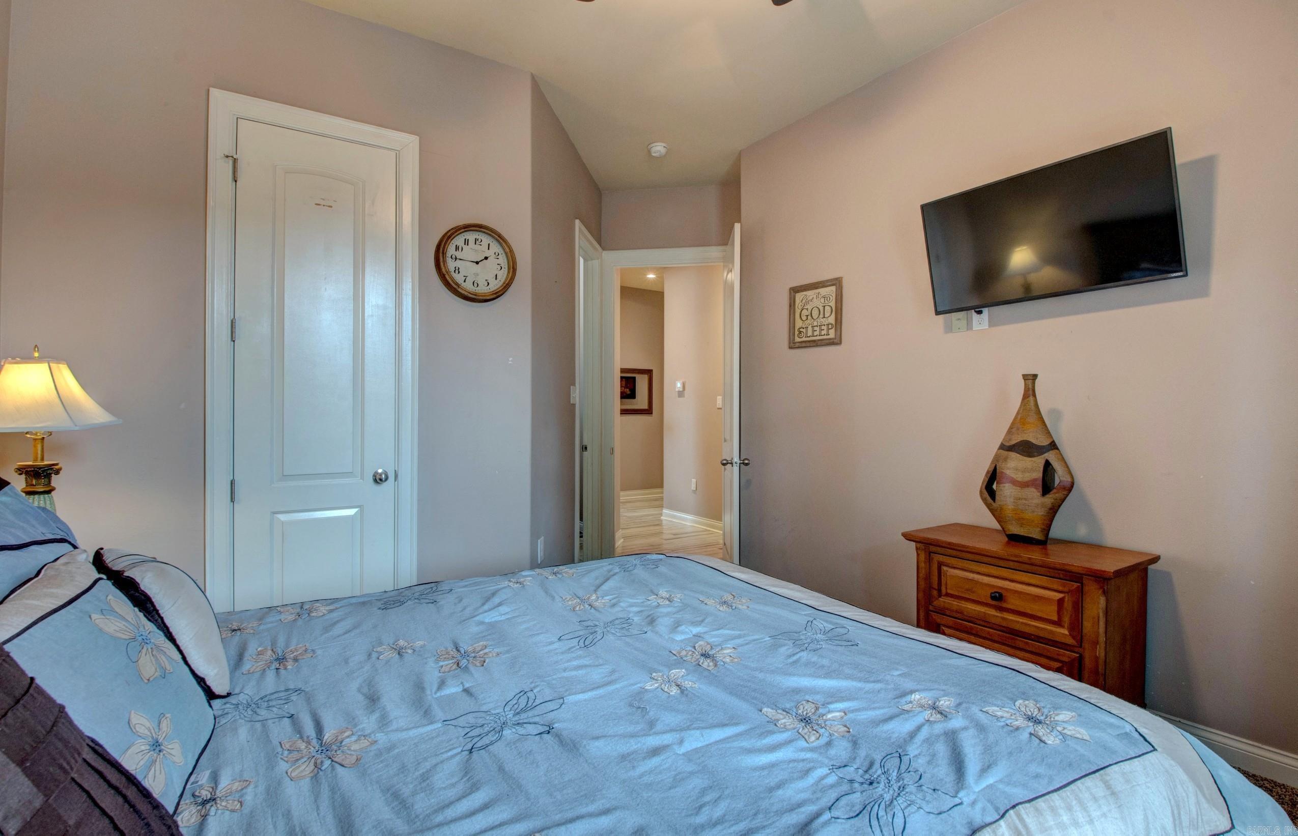 3200 Falling Waters Road Property Photo 21