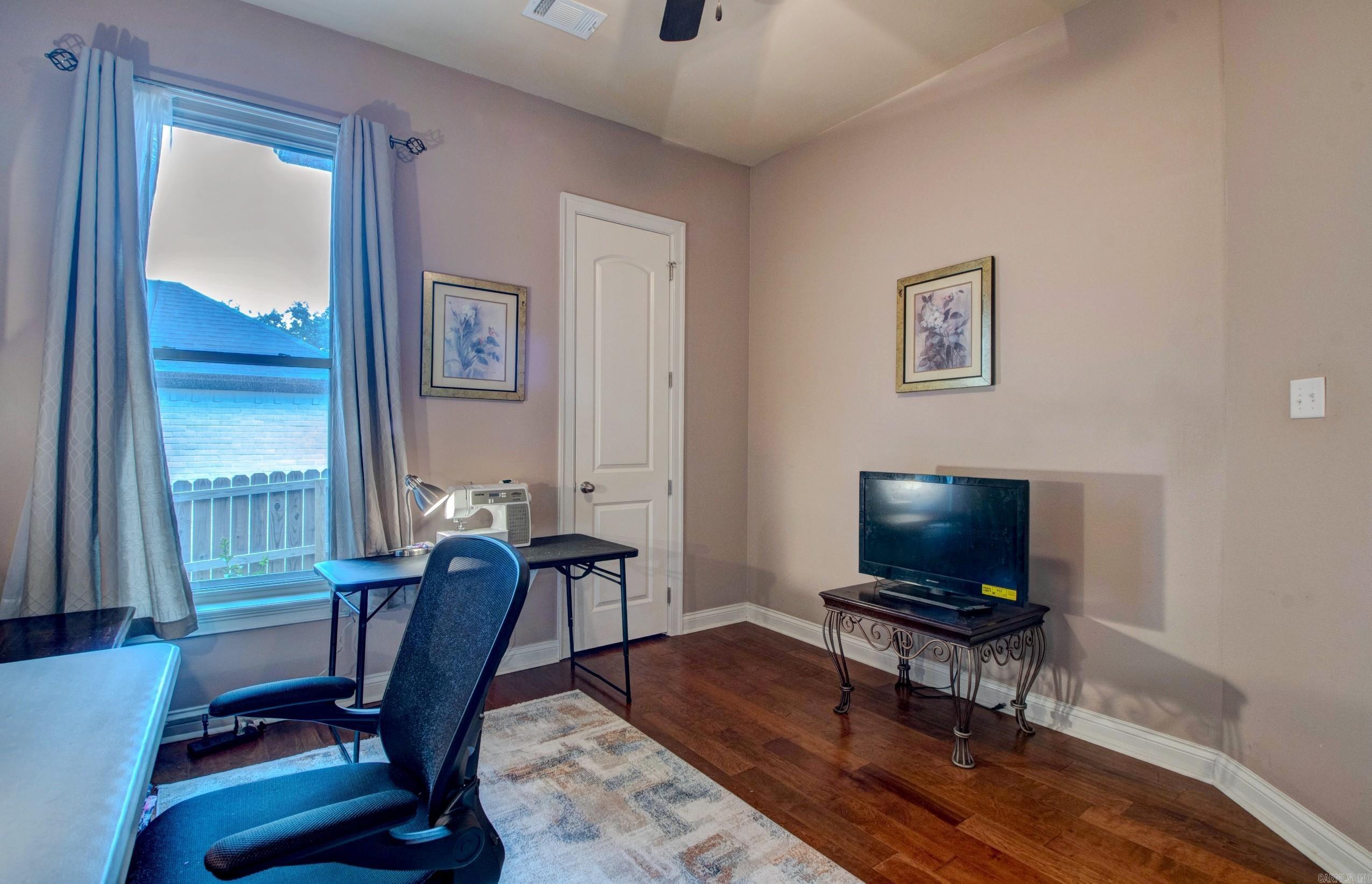 3200 Falling Waters Road Property Photo 28