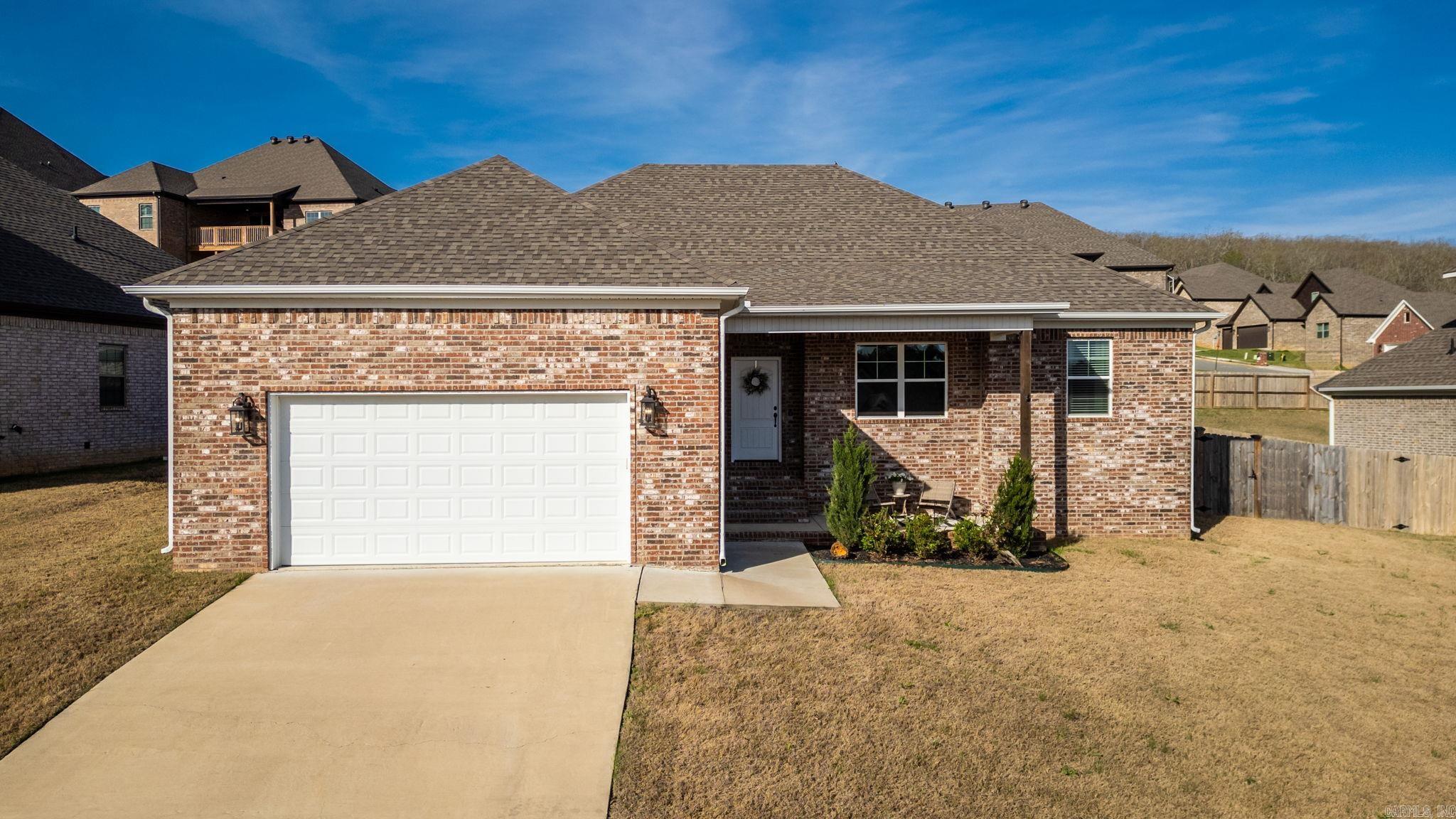 17109 Willow Creek Drive Property Photo 1