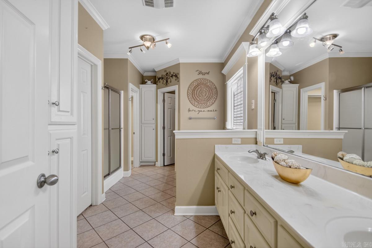 7032 Gap Ridge Drive Property Photo 14