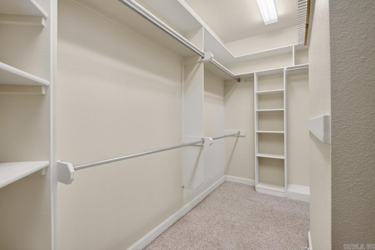 7032 Gap Ridge Drive Property Photo 16