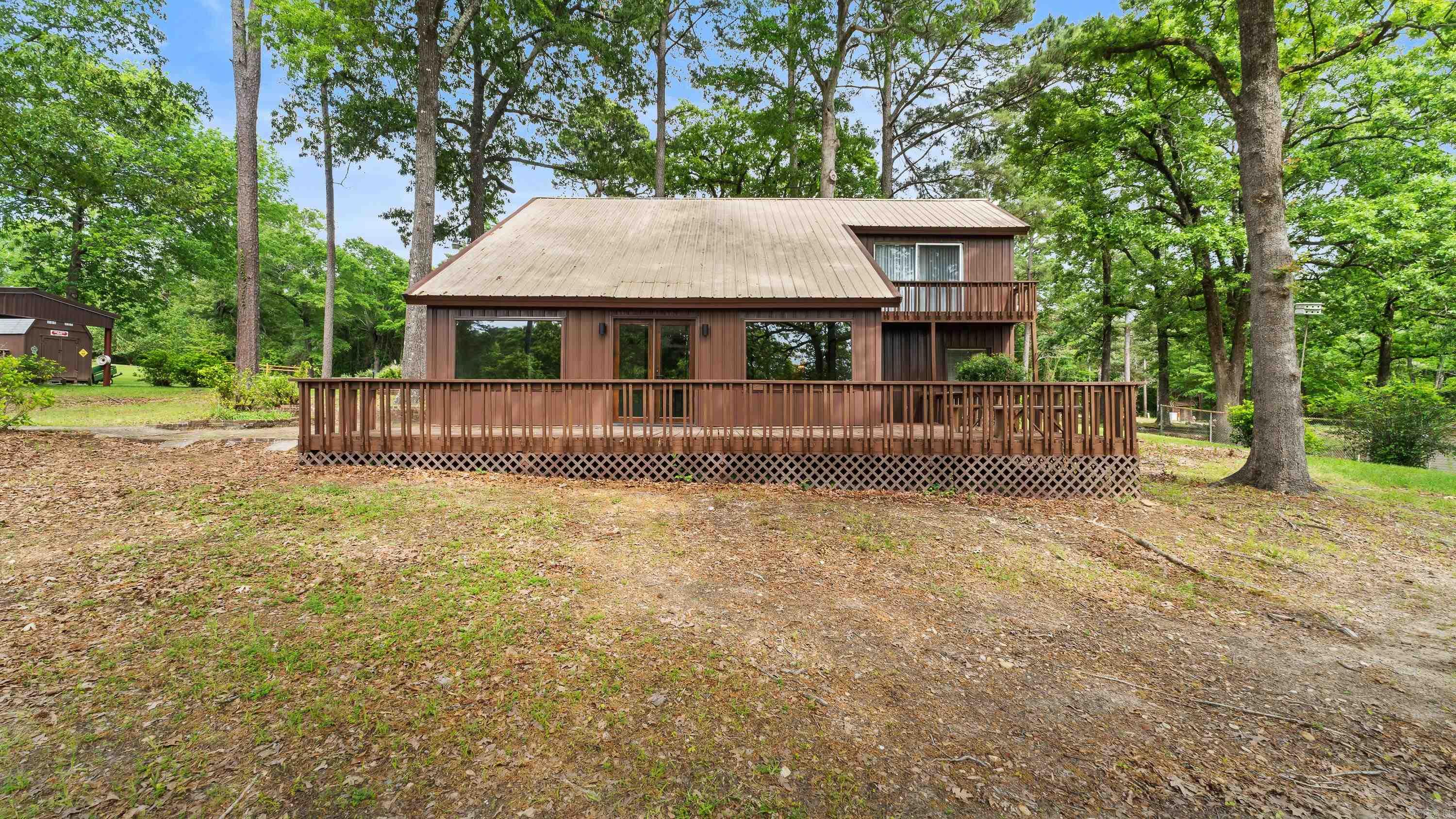 108 Sunset Drive Property Photo 4