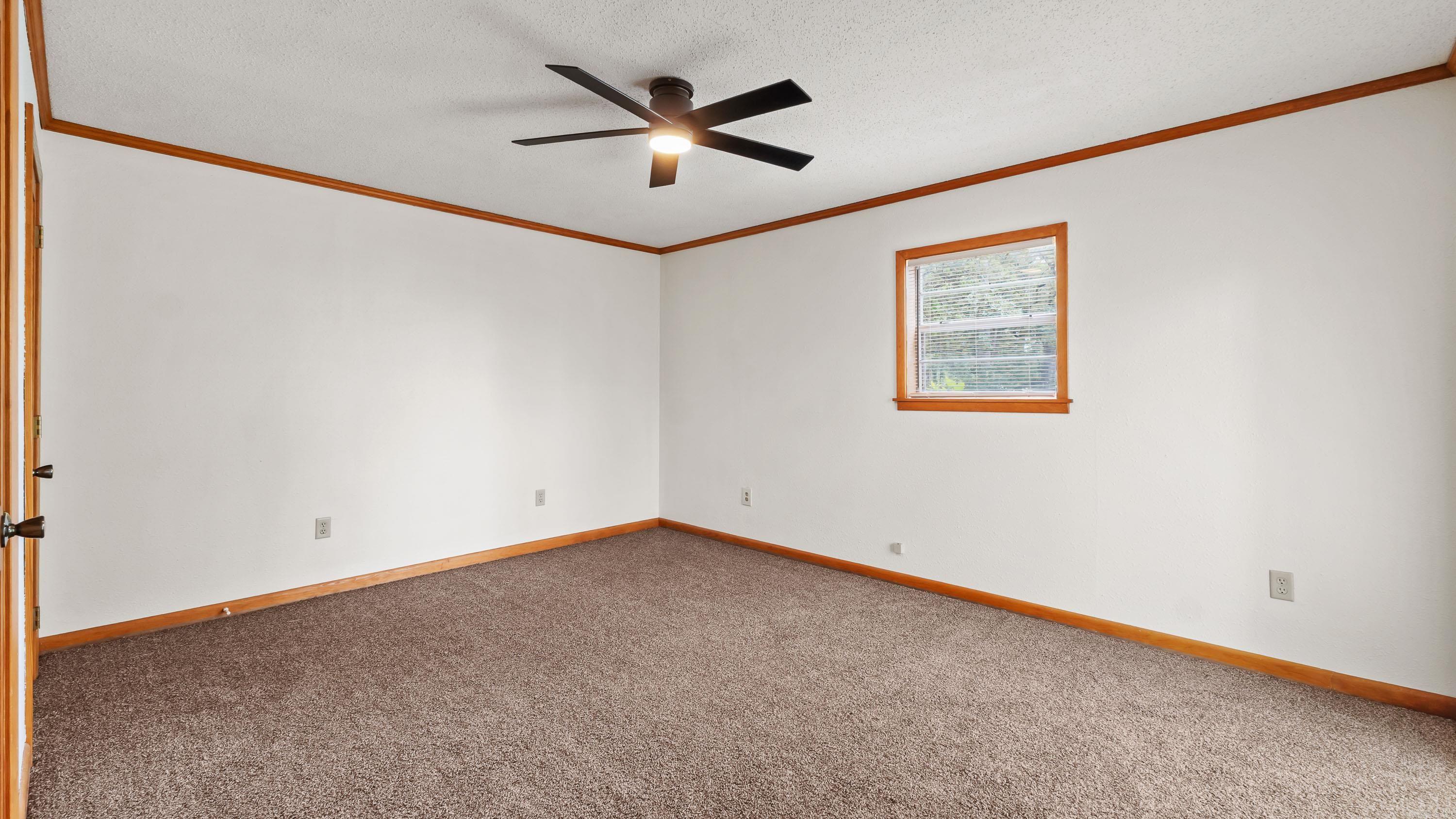 108 Sunset Drive Property Photo 11