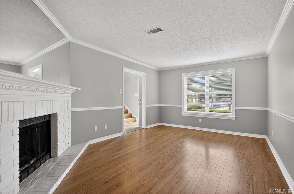 200 Pine Forest 3-b 3-b Property Photo 2