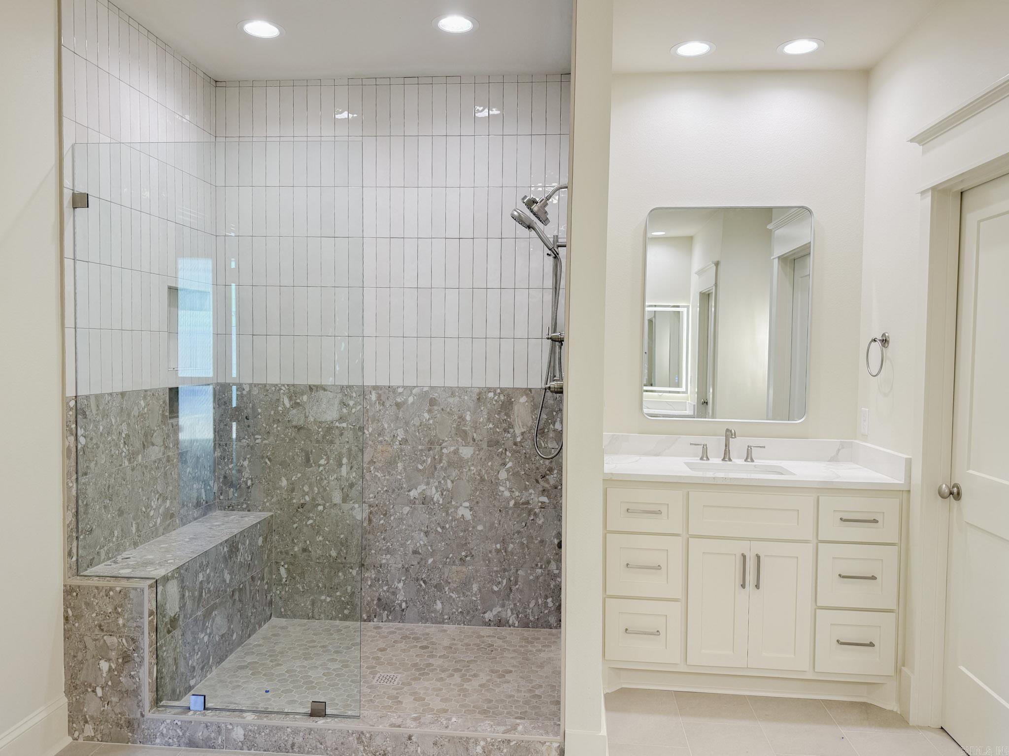 1670 Southwinds Drive Property Photo 11