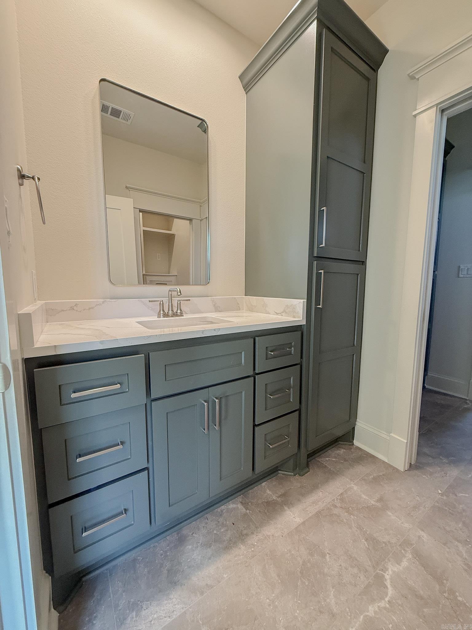 1670 Southwinds Drive Property Photo 14