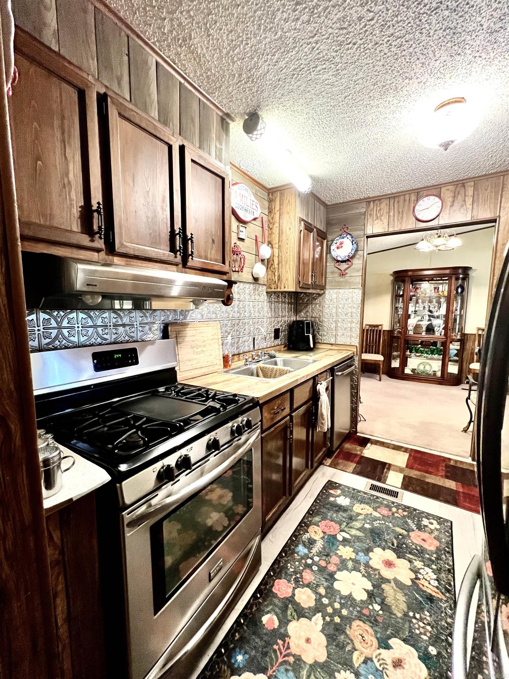 2469 W State 212 Highway Property Photo 13