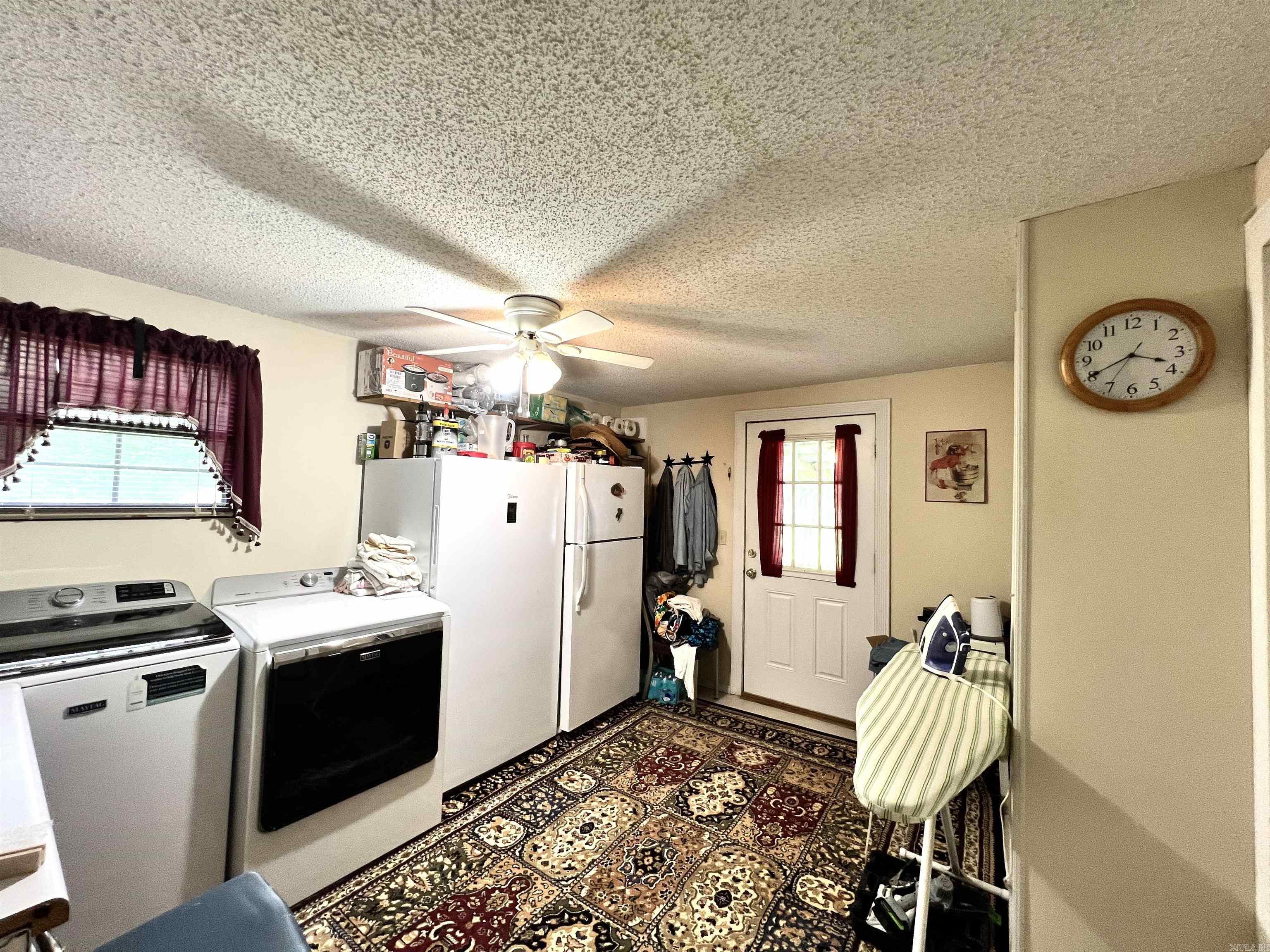 2469 W State 212 Highway Property Photo 15