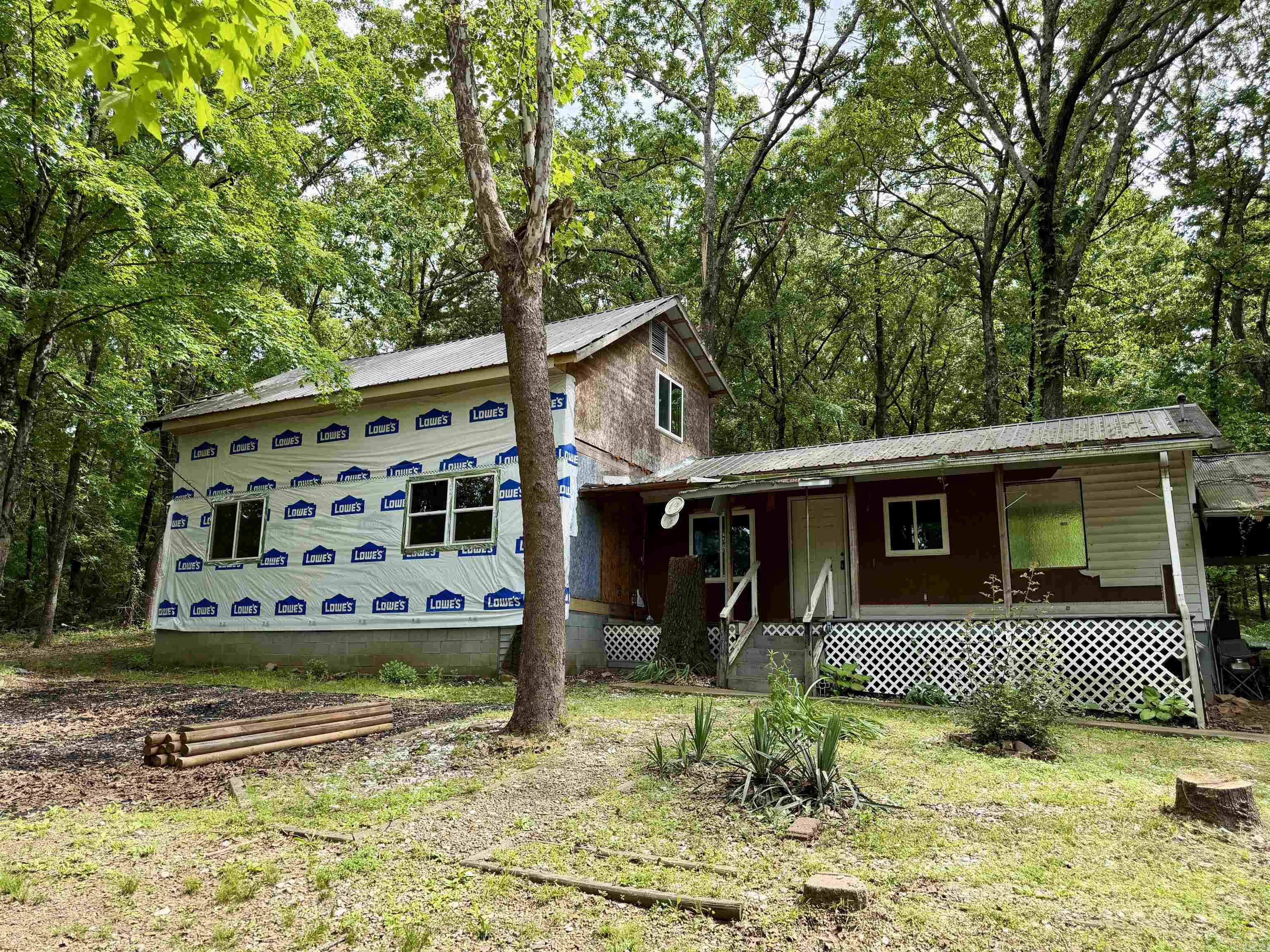 208 County Road 2228 Property Photo 1