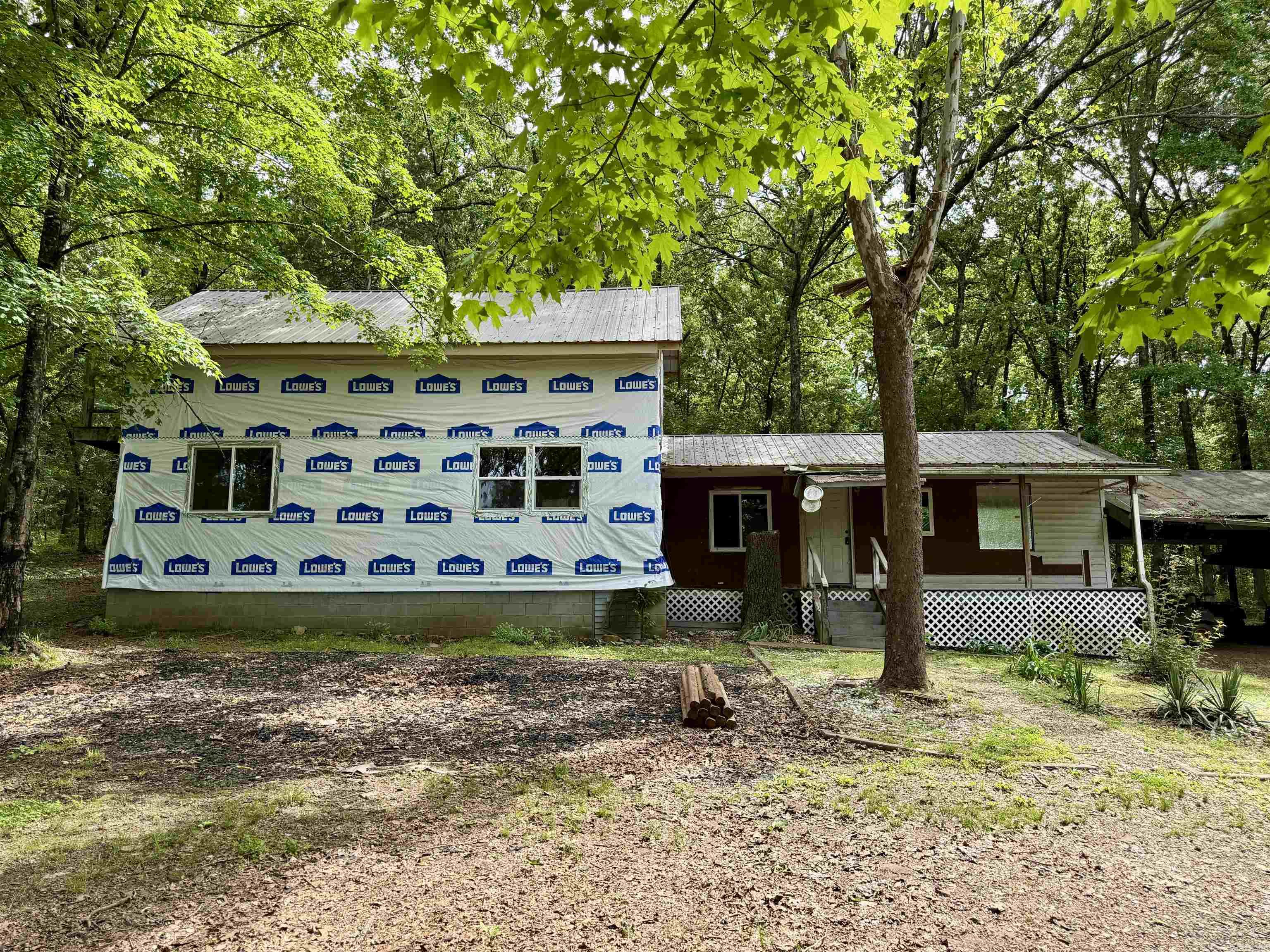 208 County Road 2228 Property Photo 3