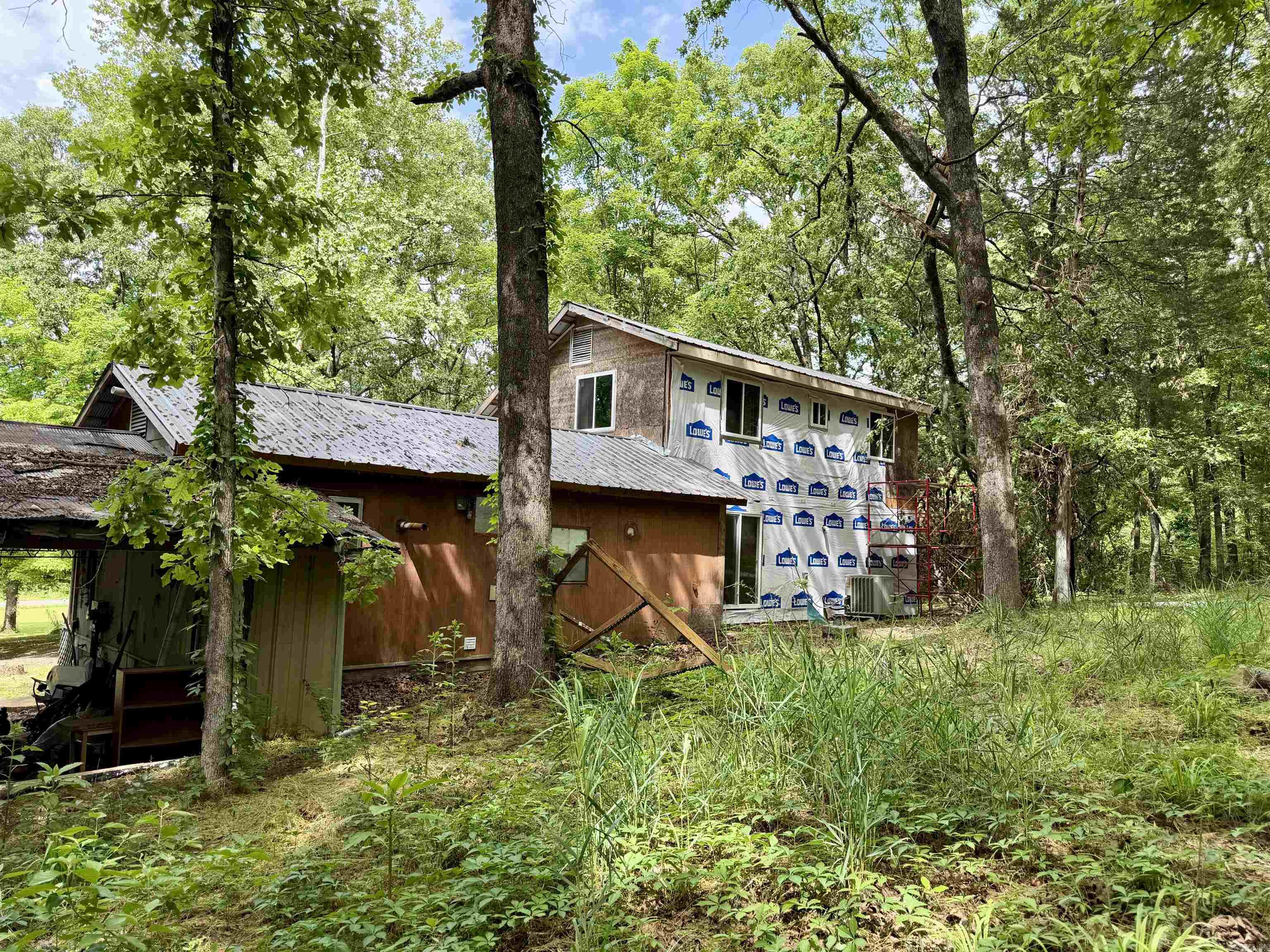 208 County Road 2228 Property Photo 30