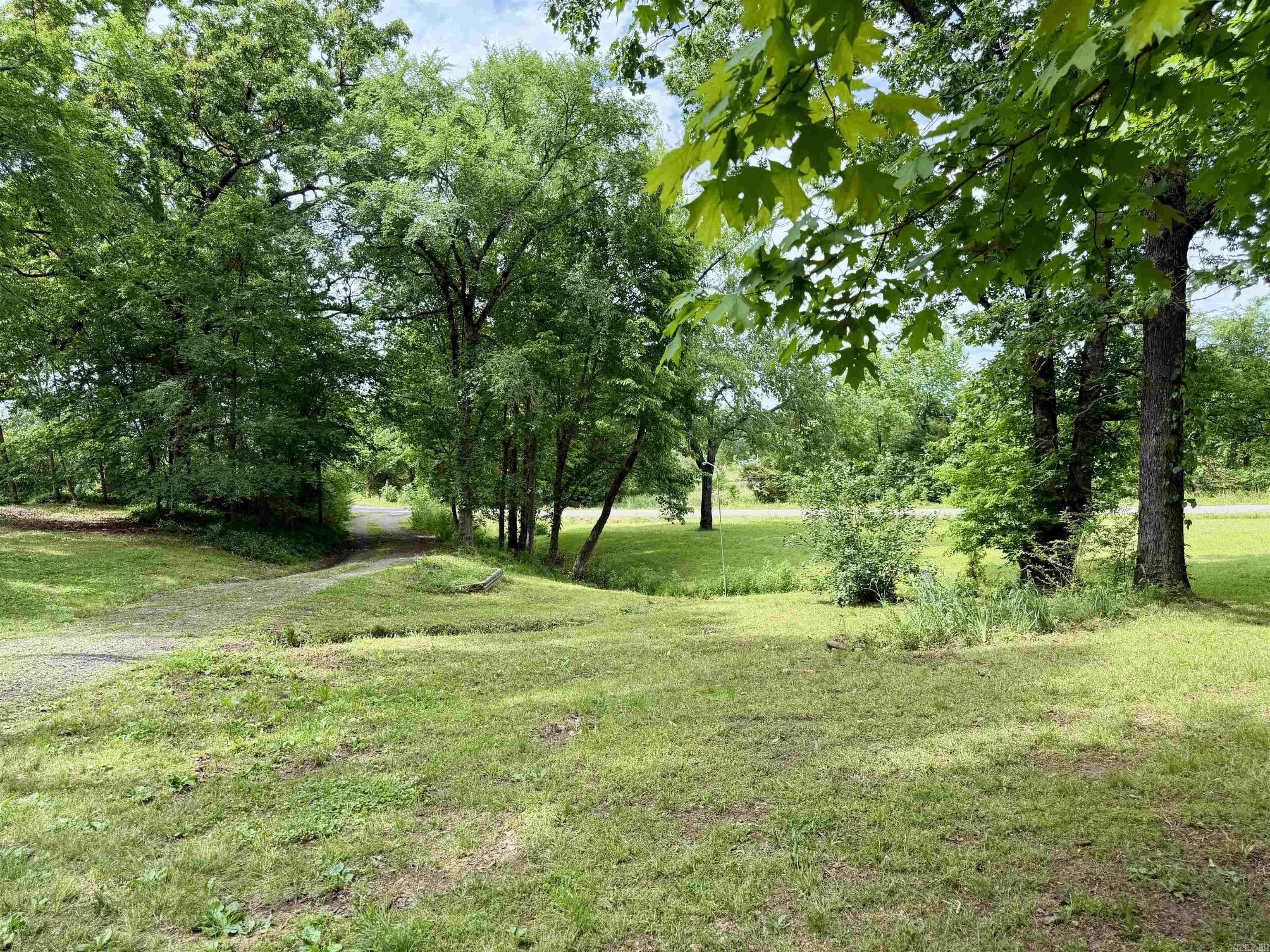 208 County Road 2228 Property Photo 37