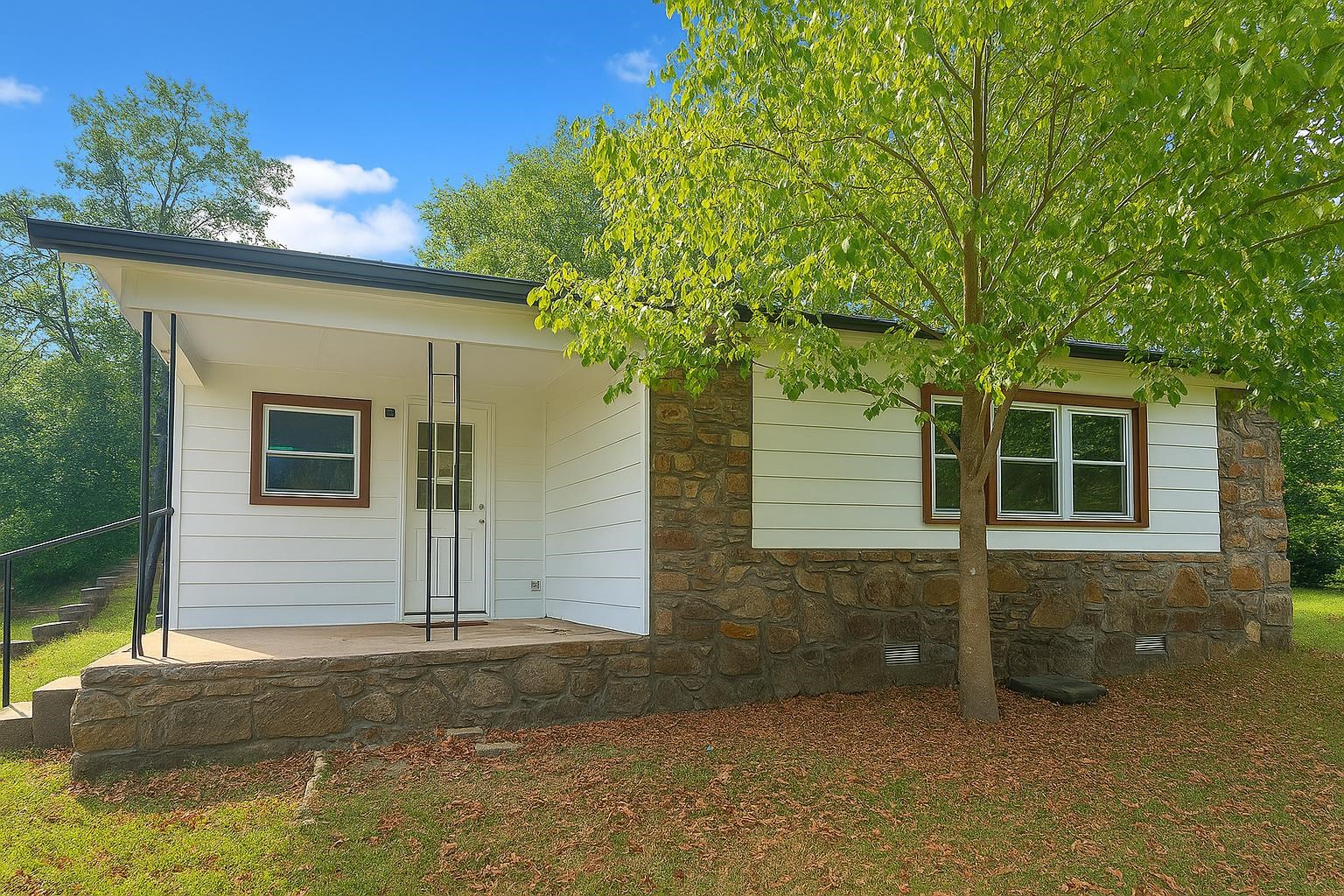 799 Highway 9 Property Photo 1