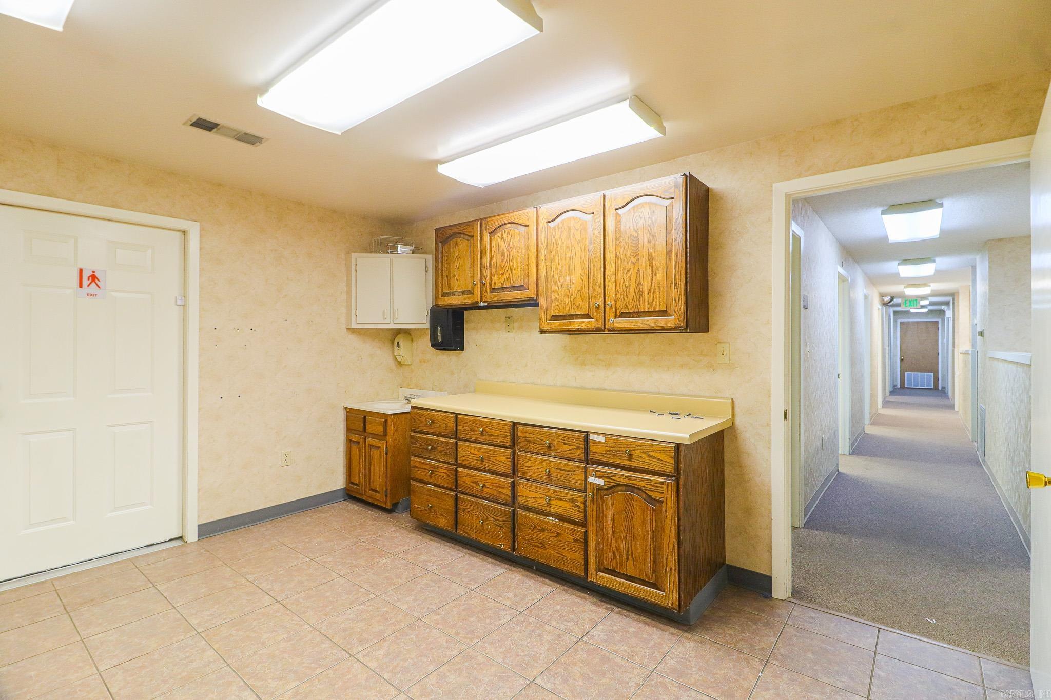 1105 W Court #c Street Property Photo 7