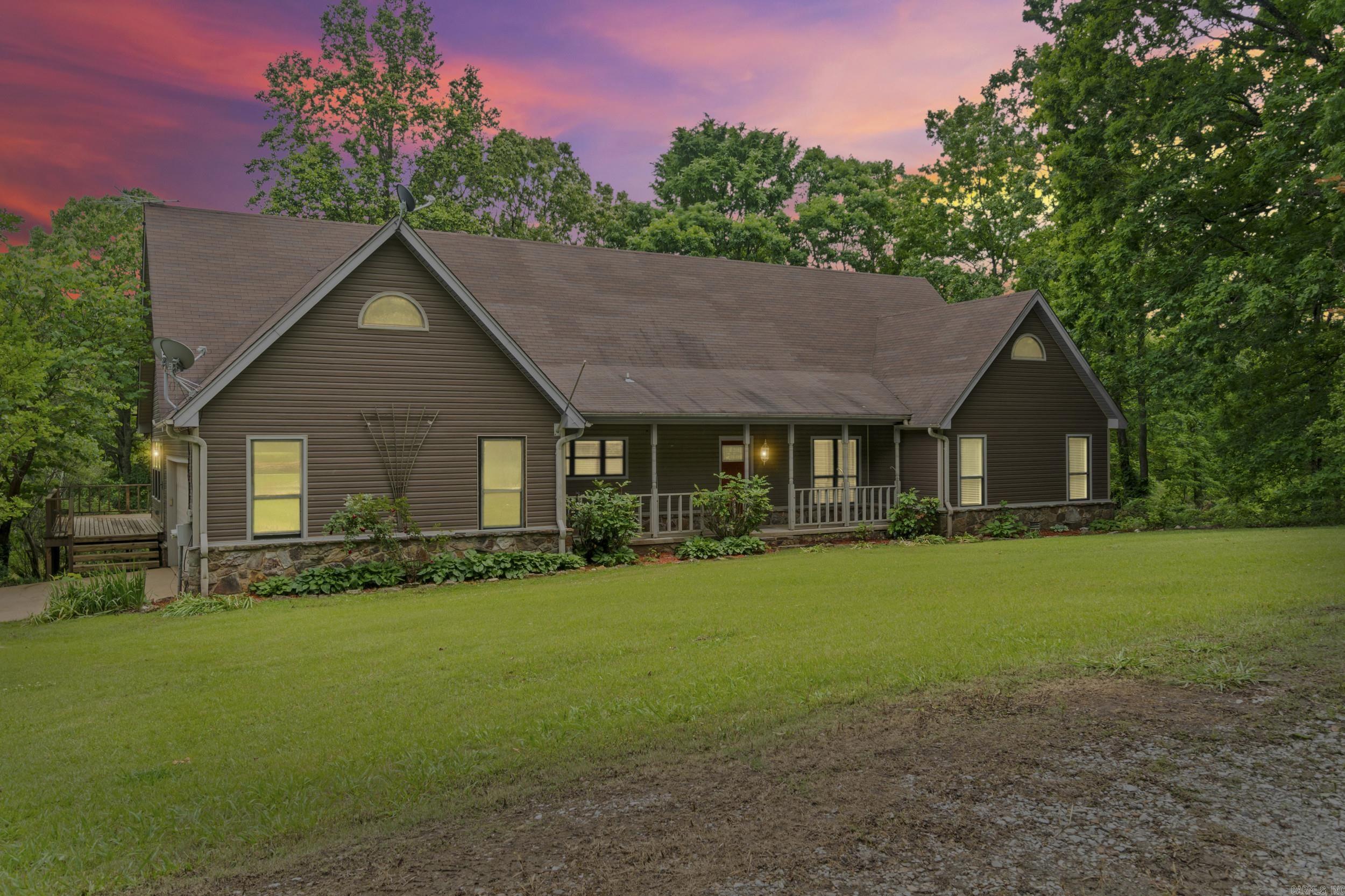 540 County Road 303 Property Photo 2
