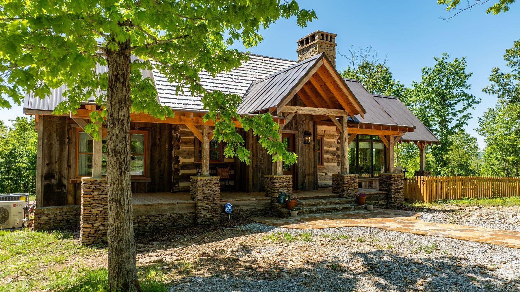 425 Barnhardt Road Property Photo 1