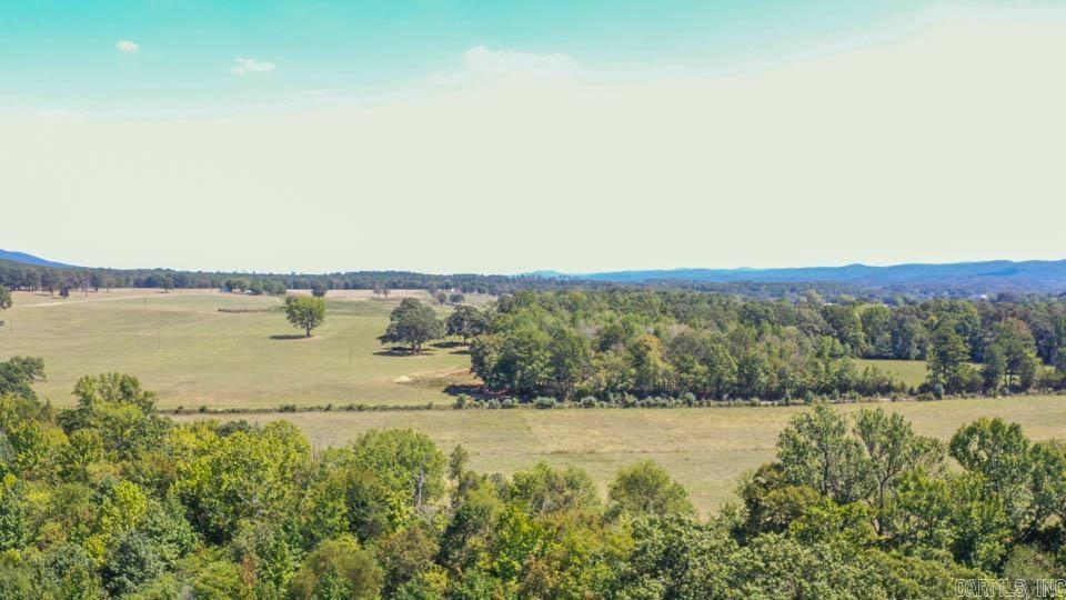 684 Old Waters Highway Property Photo 16
