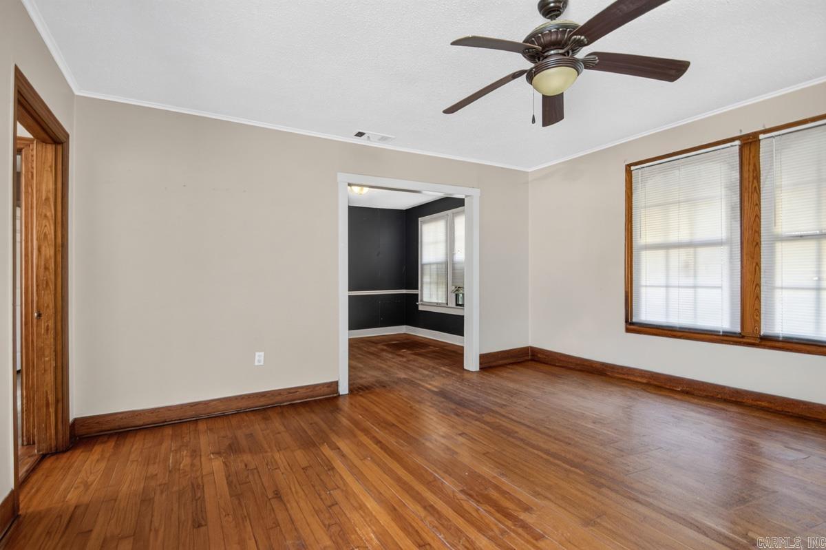 1200 W South Street Property Photo 12