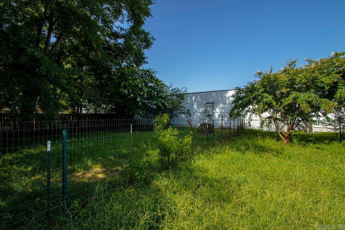 1200 W South Street Property Photo 17