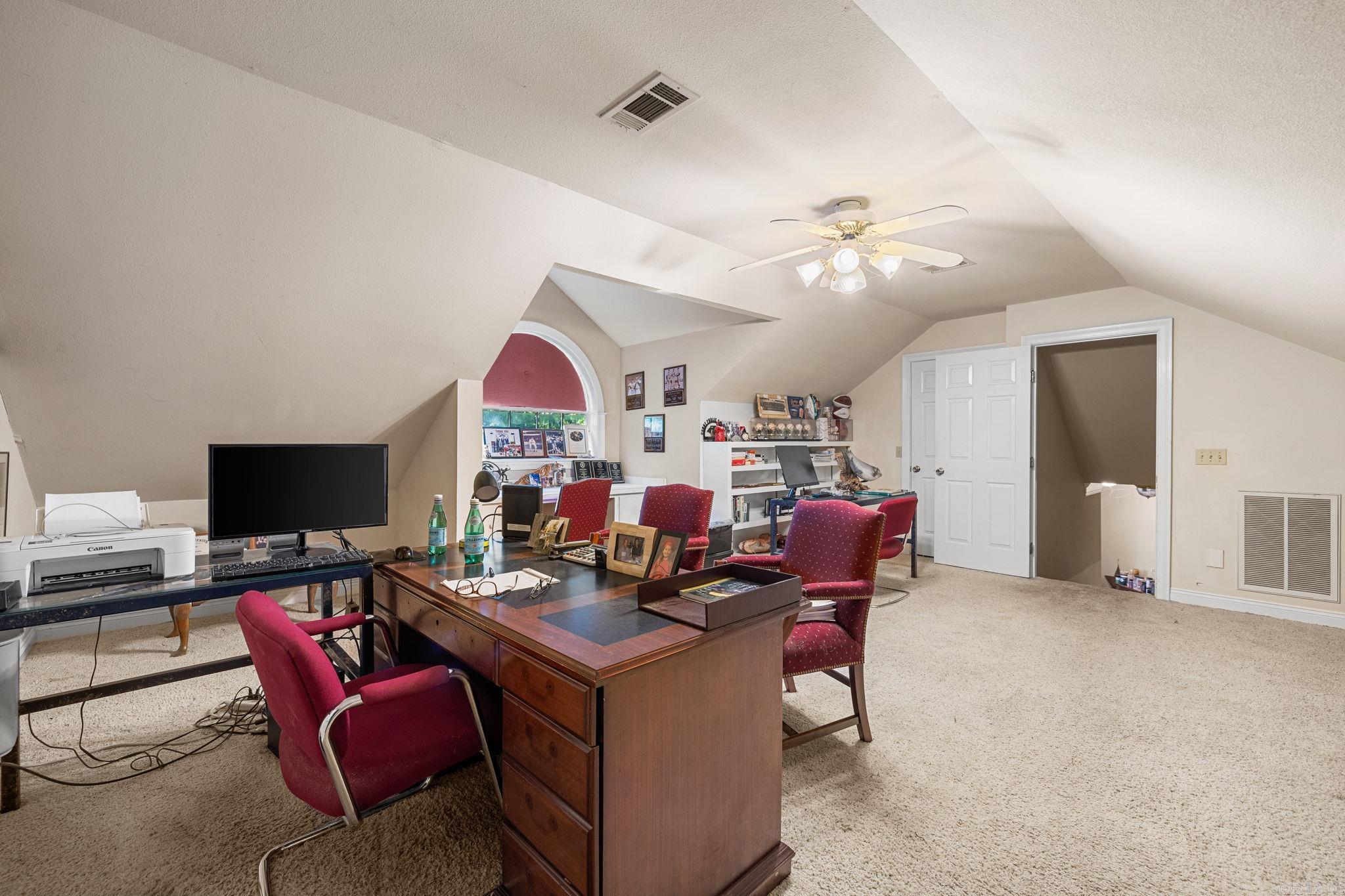 226 Edgewood Drive Property Photo 22